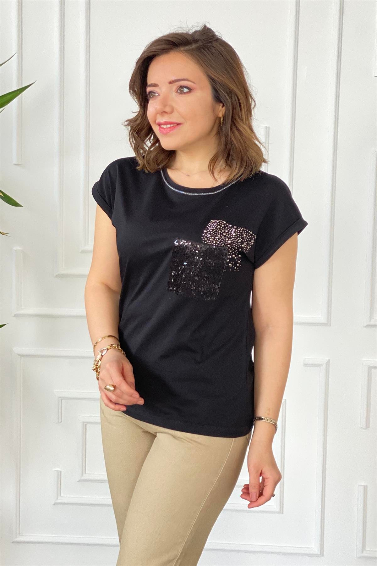 Taş Ve Pul Detaylı T-Shirt