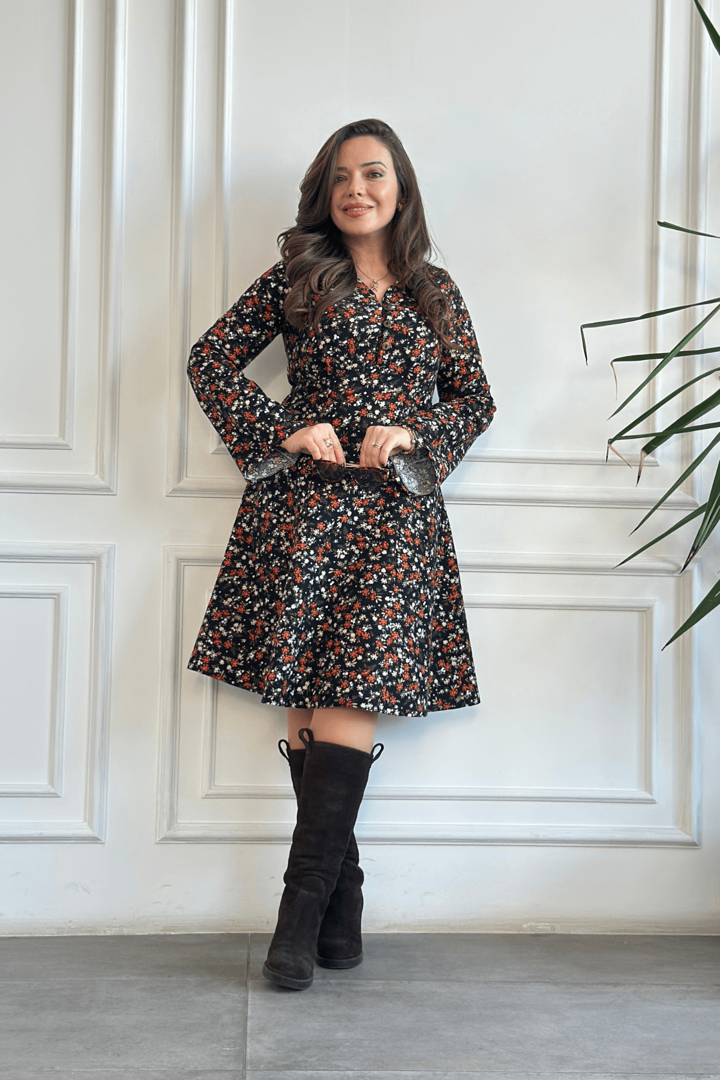 Önden Düğme Detaylı Asimetrik Kol Elbise