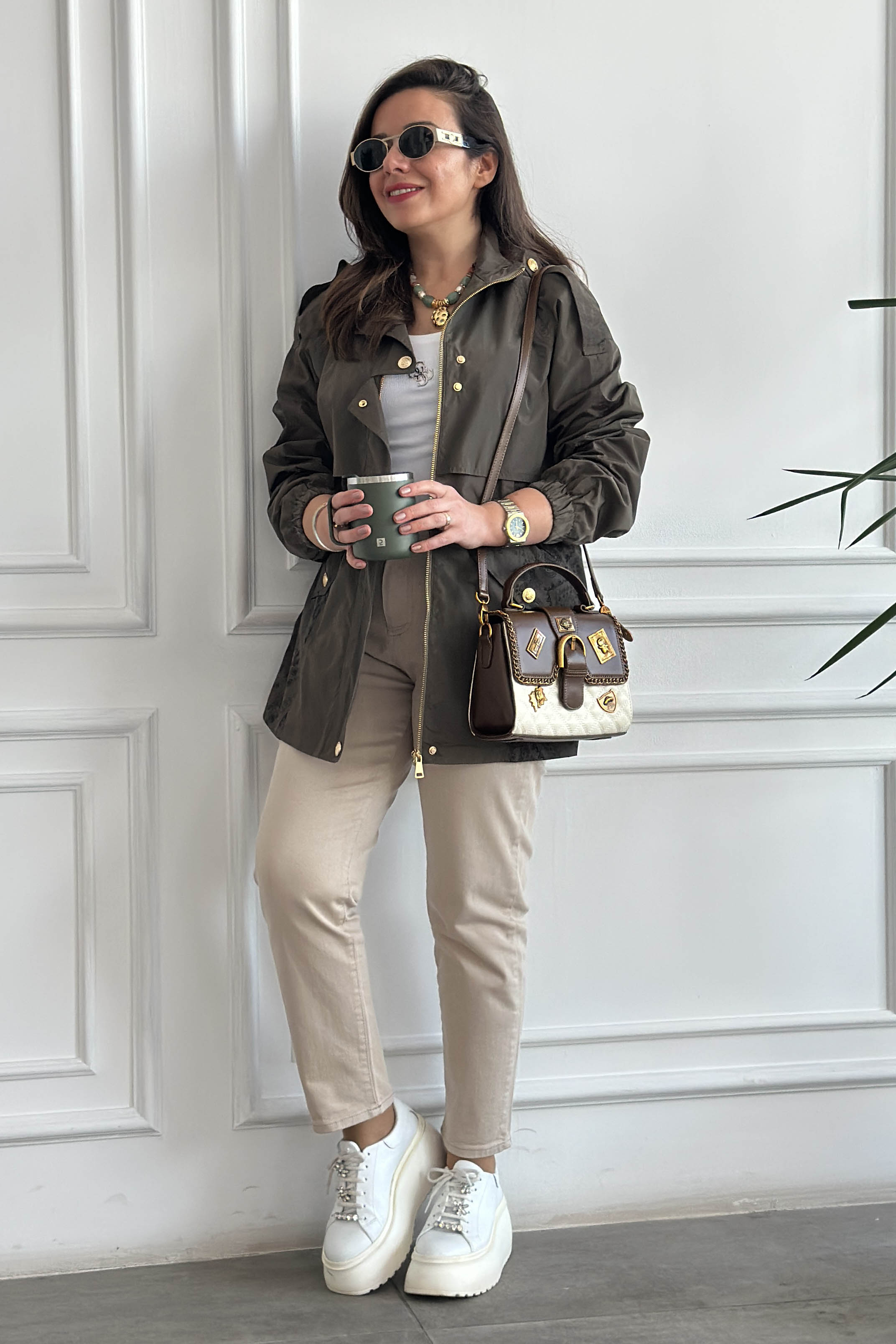 Omzu Ve Cepleri Desenli Trençkot