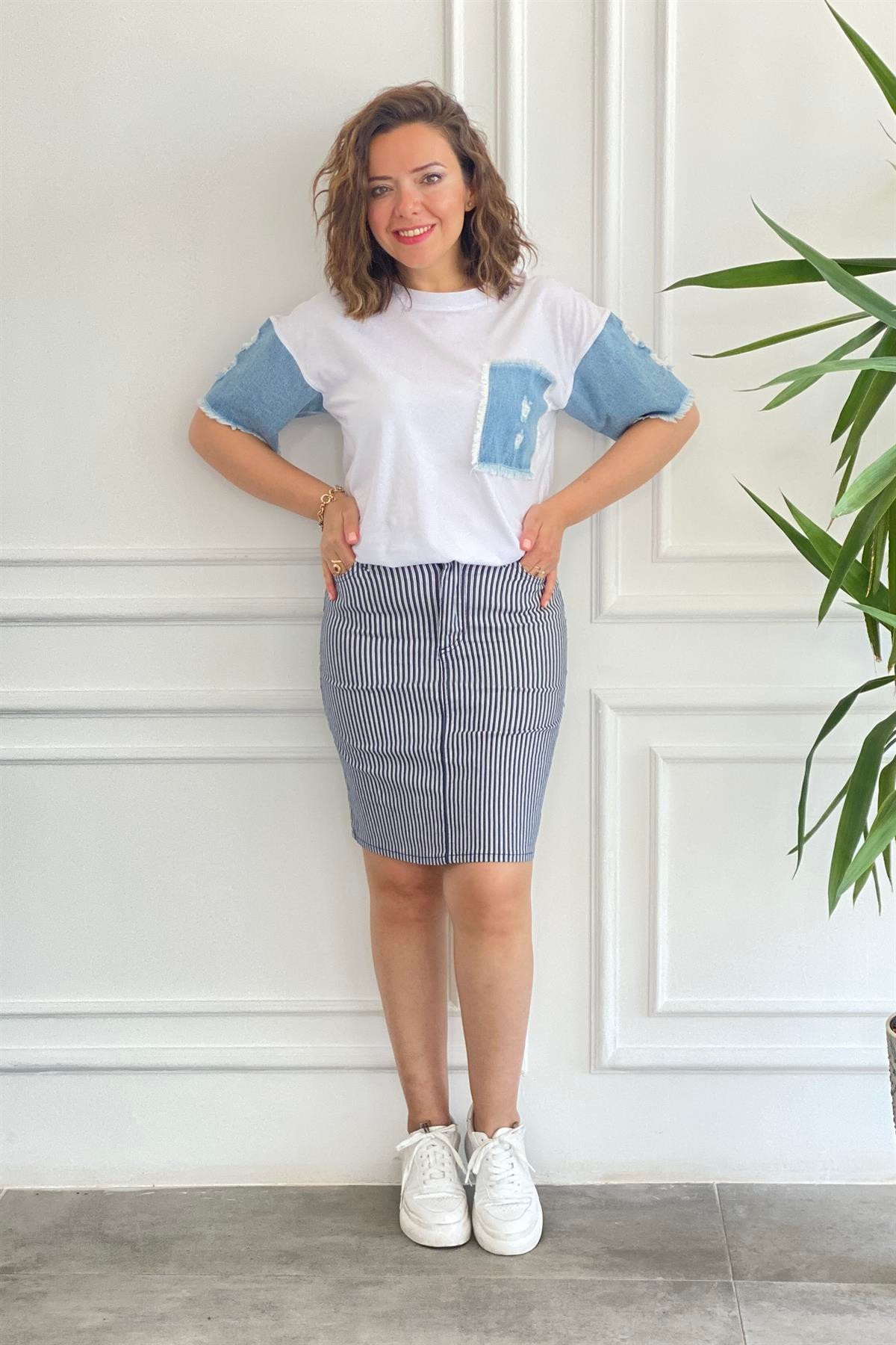 Cebi Ve Kolu Kot Detaylı T-Shirt