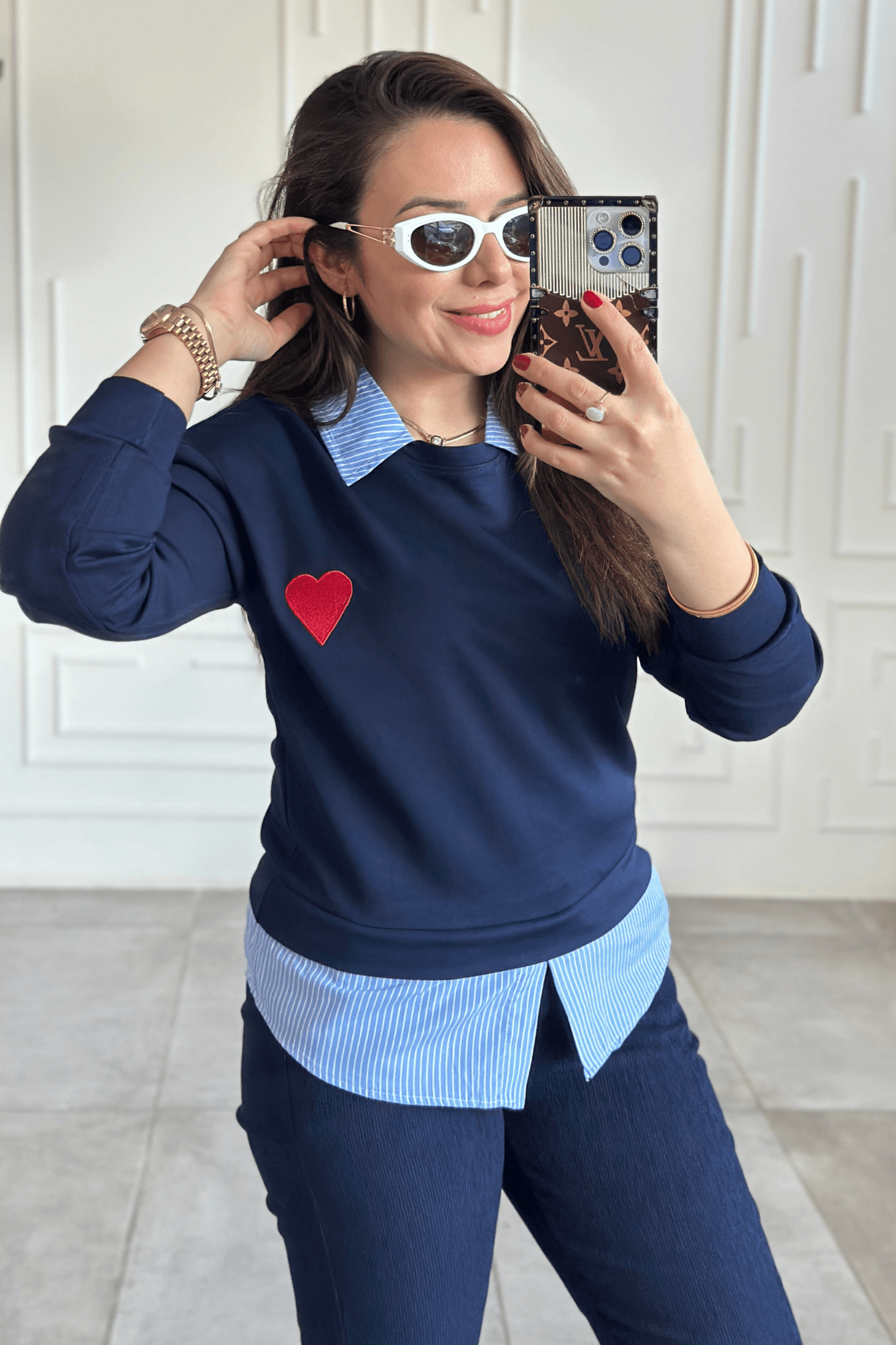Polo Yaka Çizgili Gömlek Detaylı Kalp Nakışlı Sweat