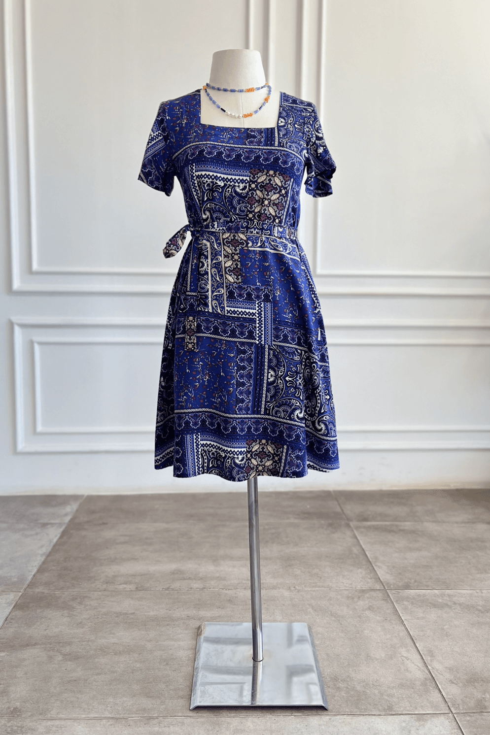 Kare Yaka Melek Kol Patchwork Desen Viscon Elbise - MOR