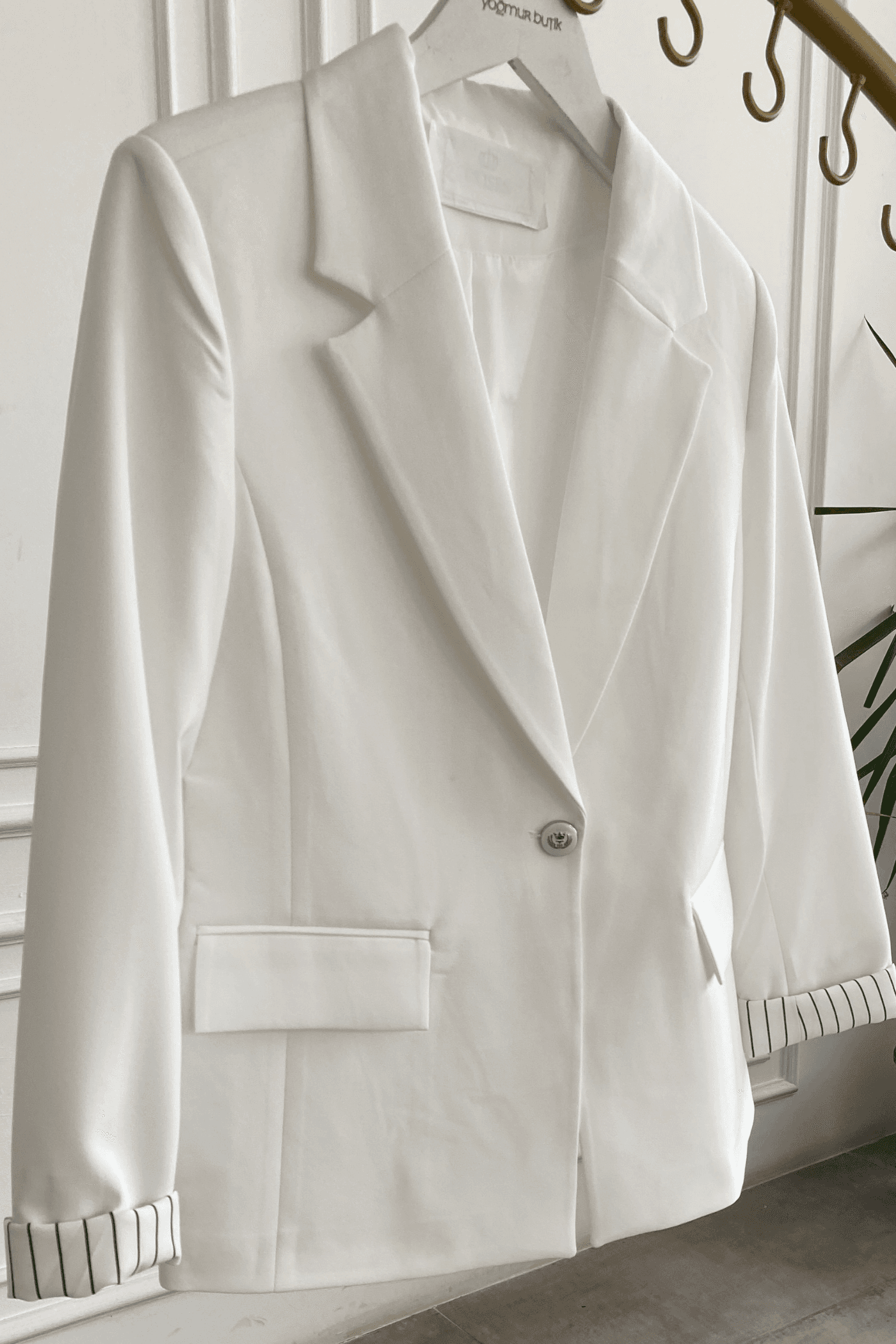 Kol Manşeti Garnili Blazer Ceket