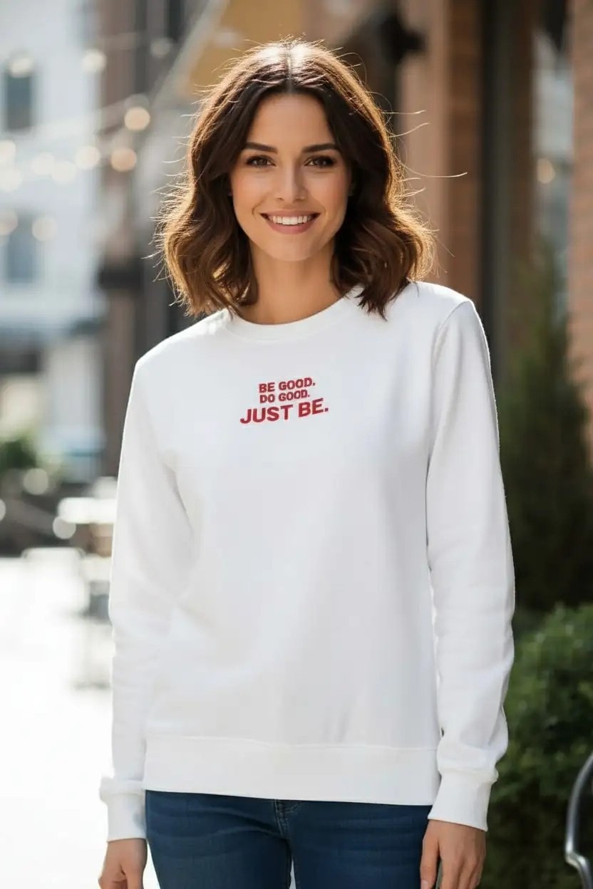 Önü Yazı Nakış İşlemeli Sweat