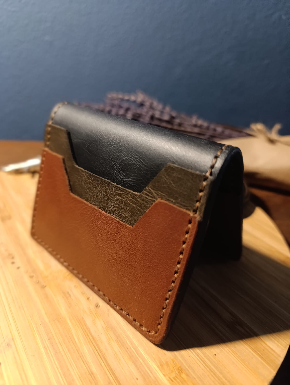 %100 Hakiki Deri Erkek Cüzdanı – Çok Gözlü Kartlık & Para Bölmeli – Highland Leather