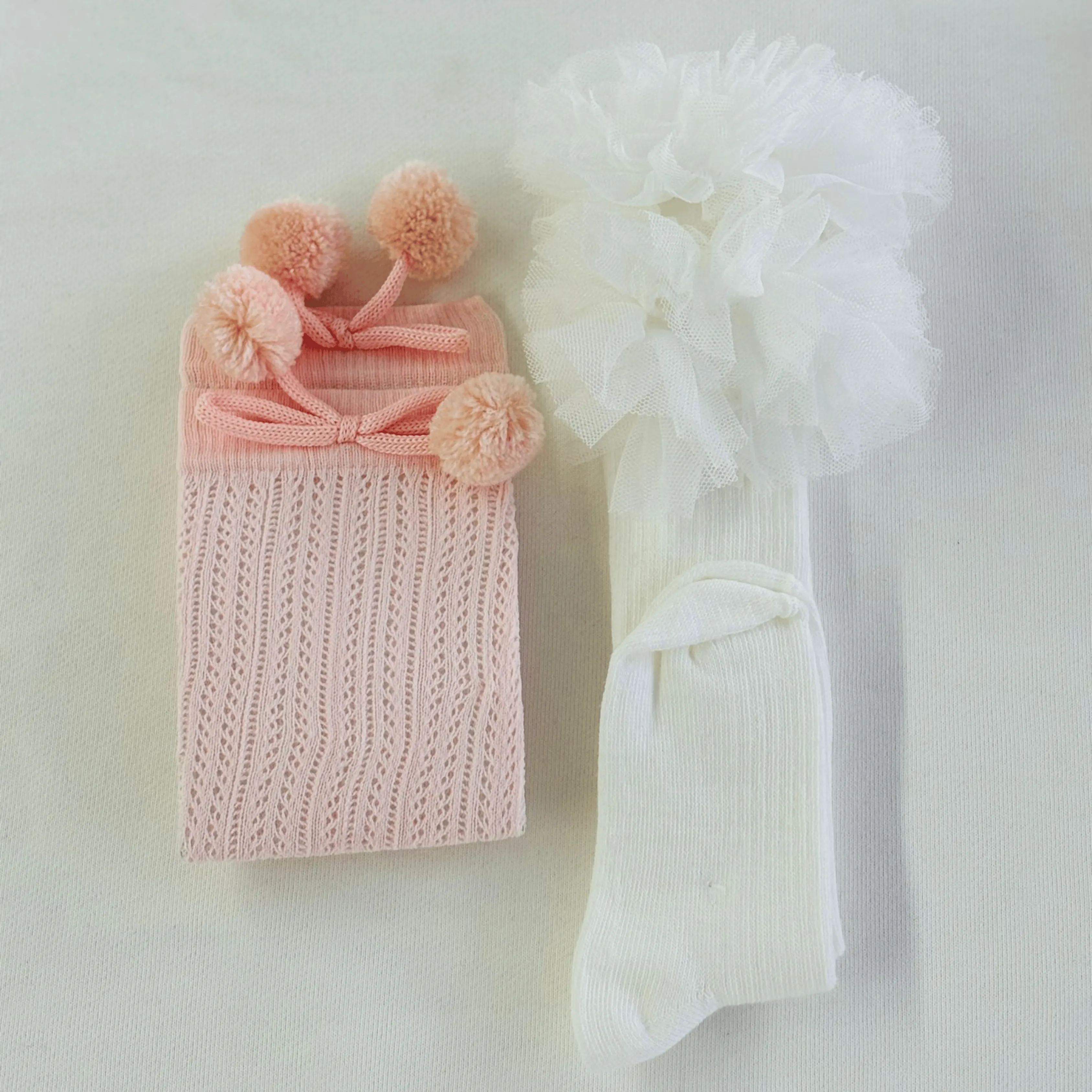 Kız Çocuk 2 Adet Dize Kadar Çorap