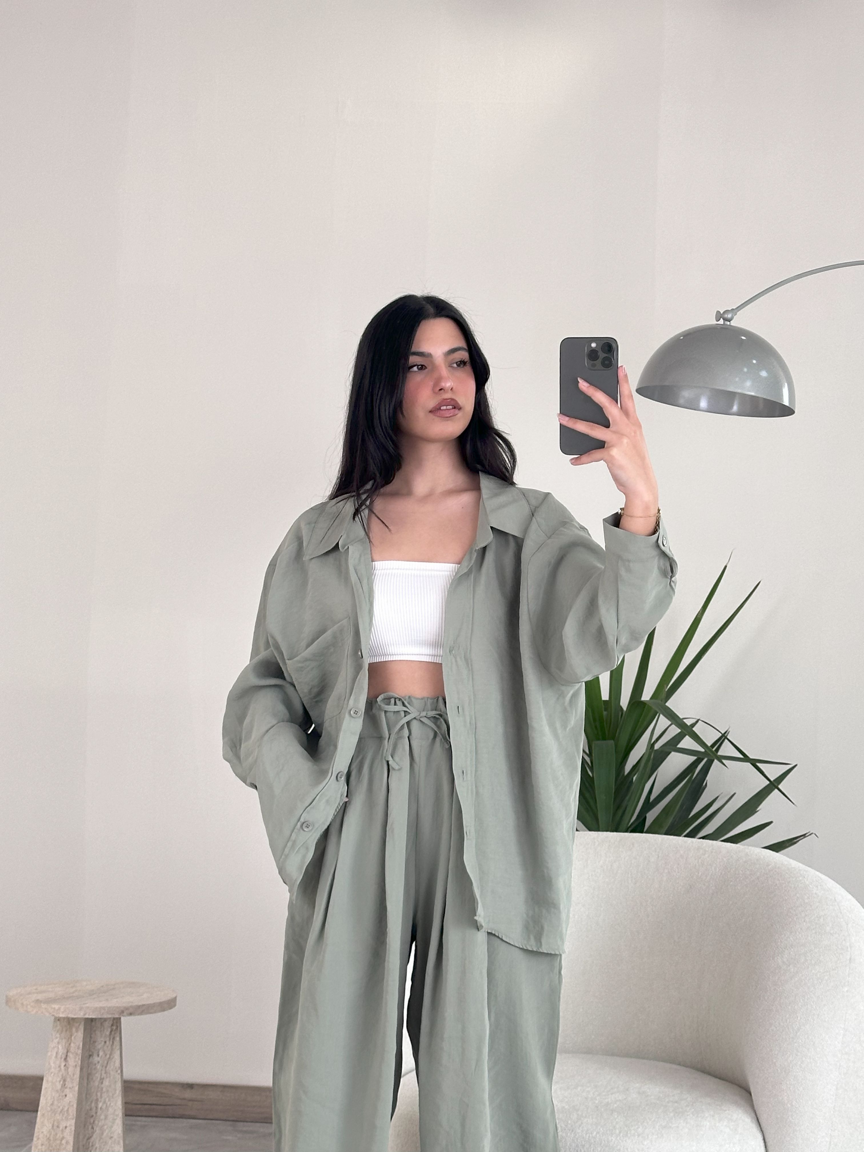 Yeşil Oversize Gömlek ve Lastikli Pantolon Takım 1020