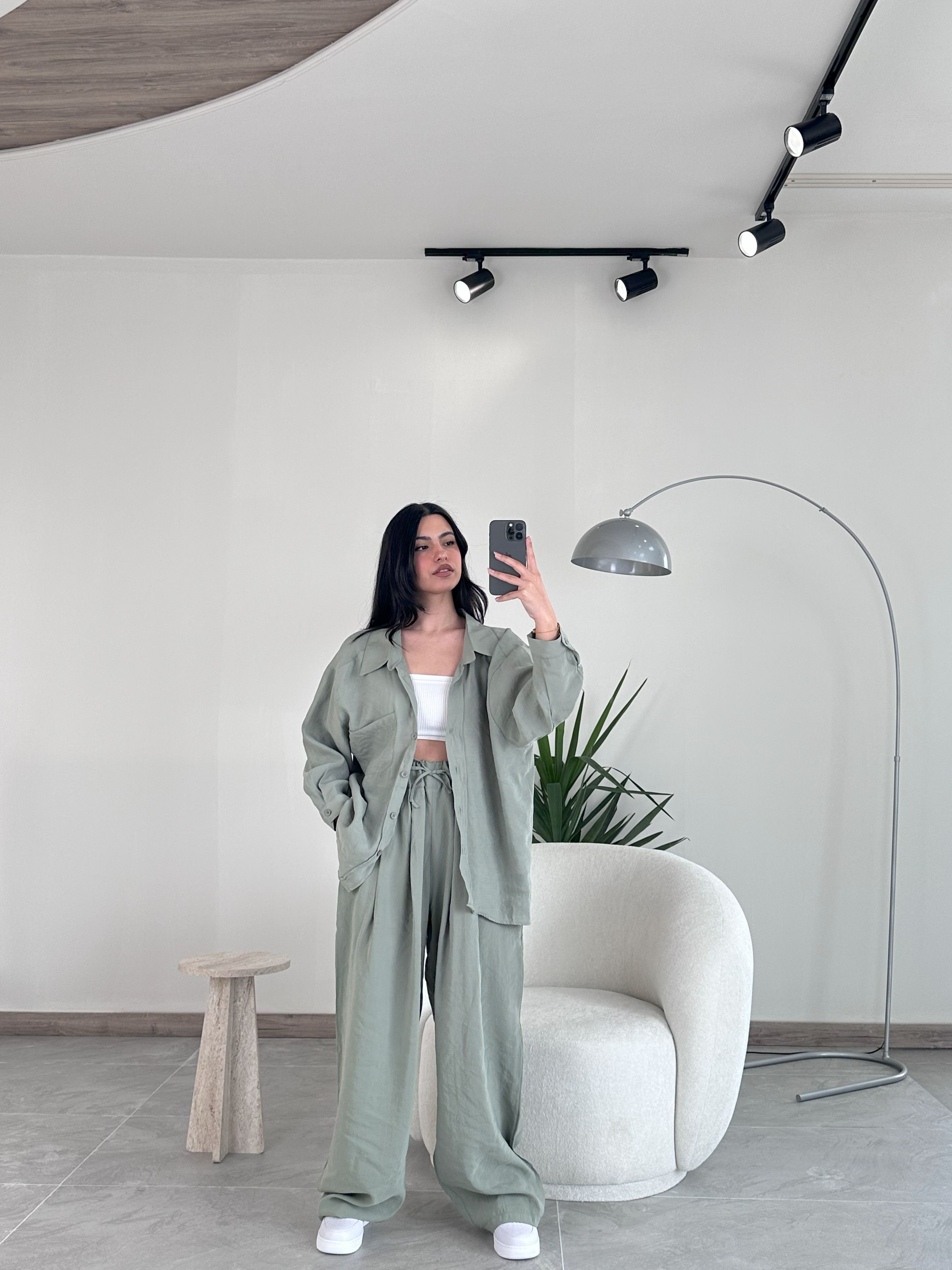 Yeşil Oversize Gömlek ve Lastikli Pantolon Takım 1020