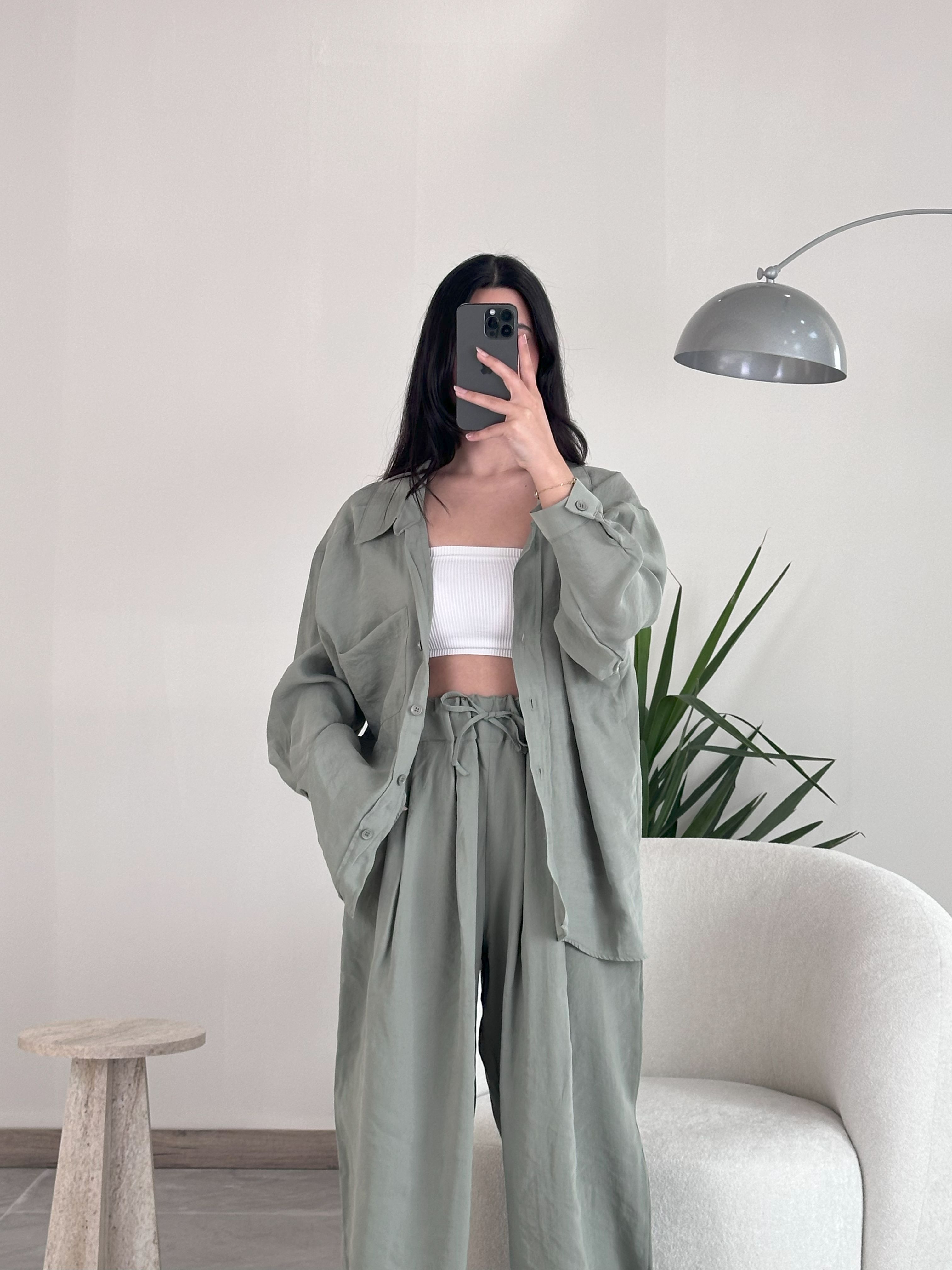 Yeşil Oversize Gömlek ve Lastikli Pantolon Takım 1020