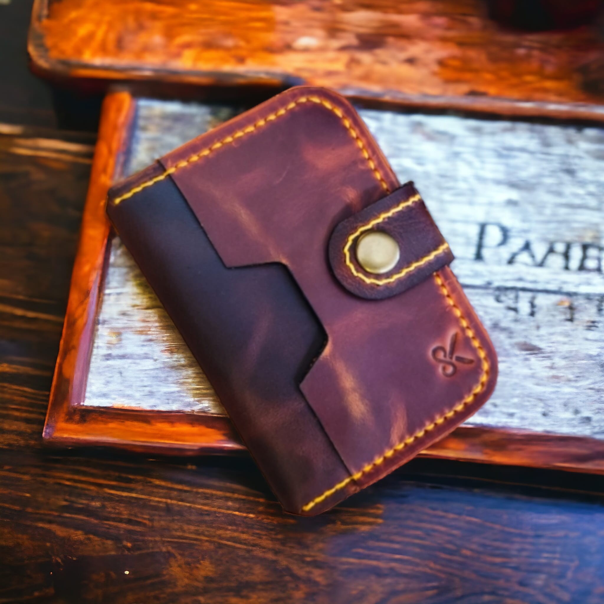 El Yapımı Deri Flip Kartlık