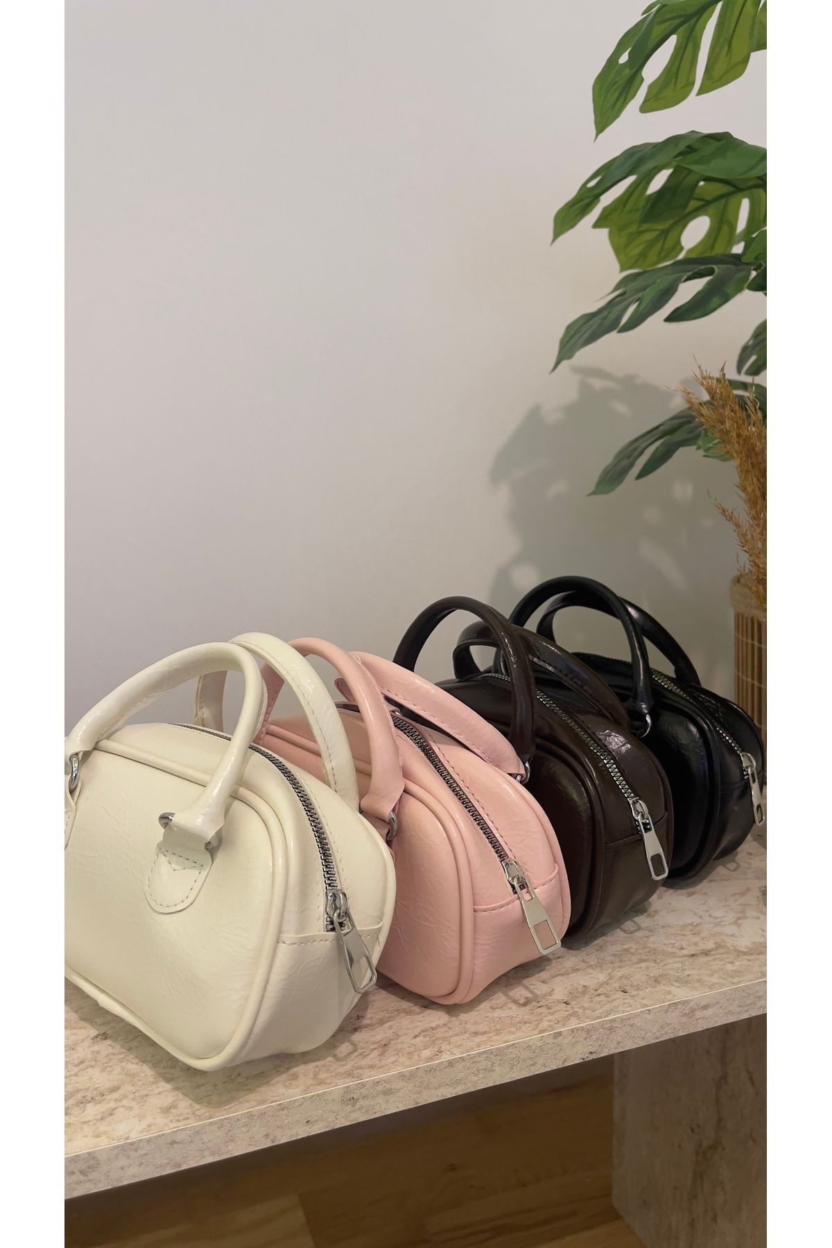 Vega Kahve Kadın Mini Çapraz Askılı Retro Çanta - PEMBE