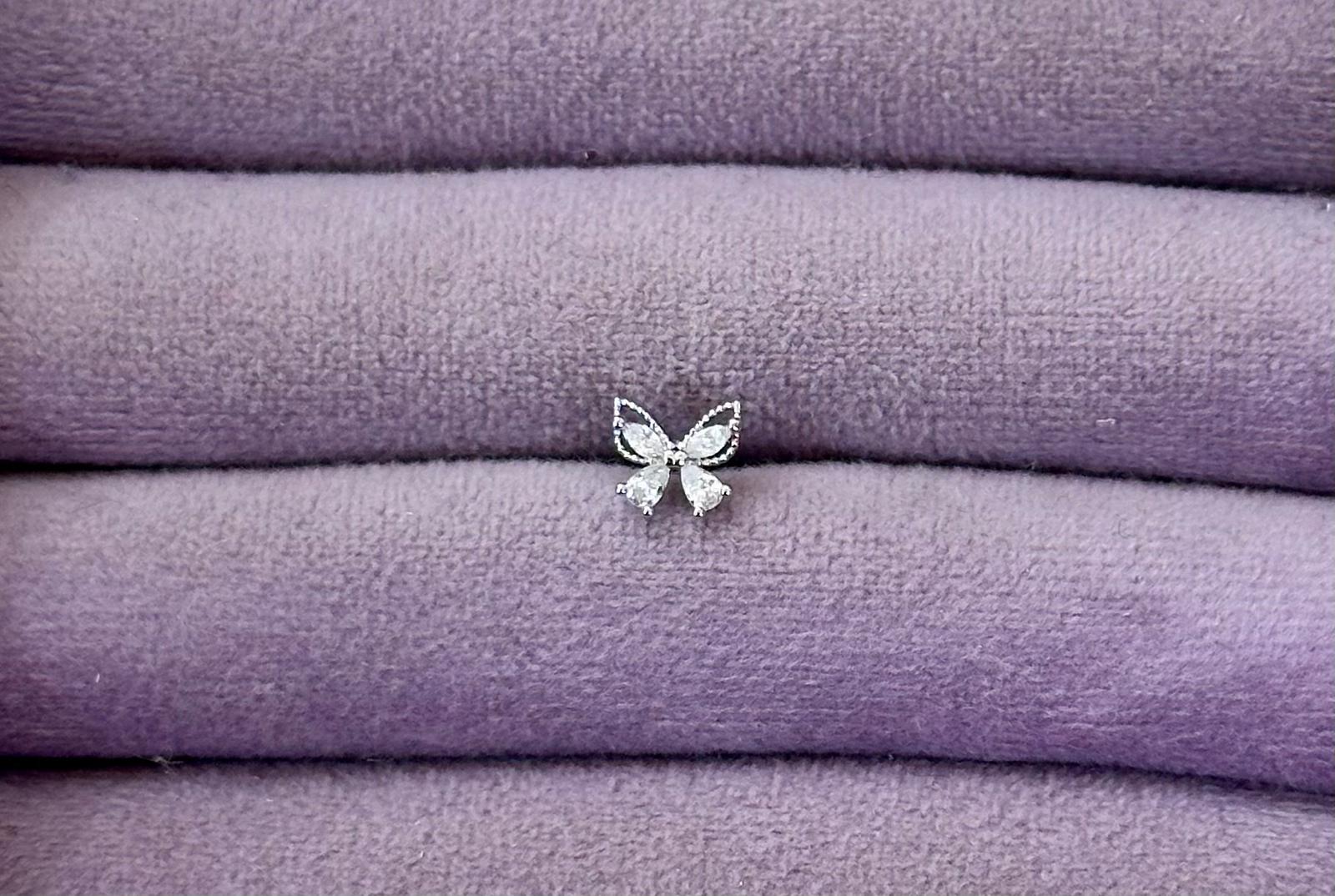 ✨ İpeksi Kelebek Piercing