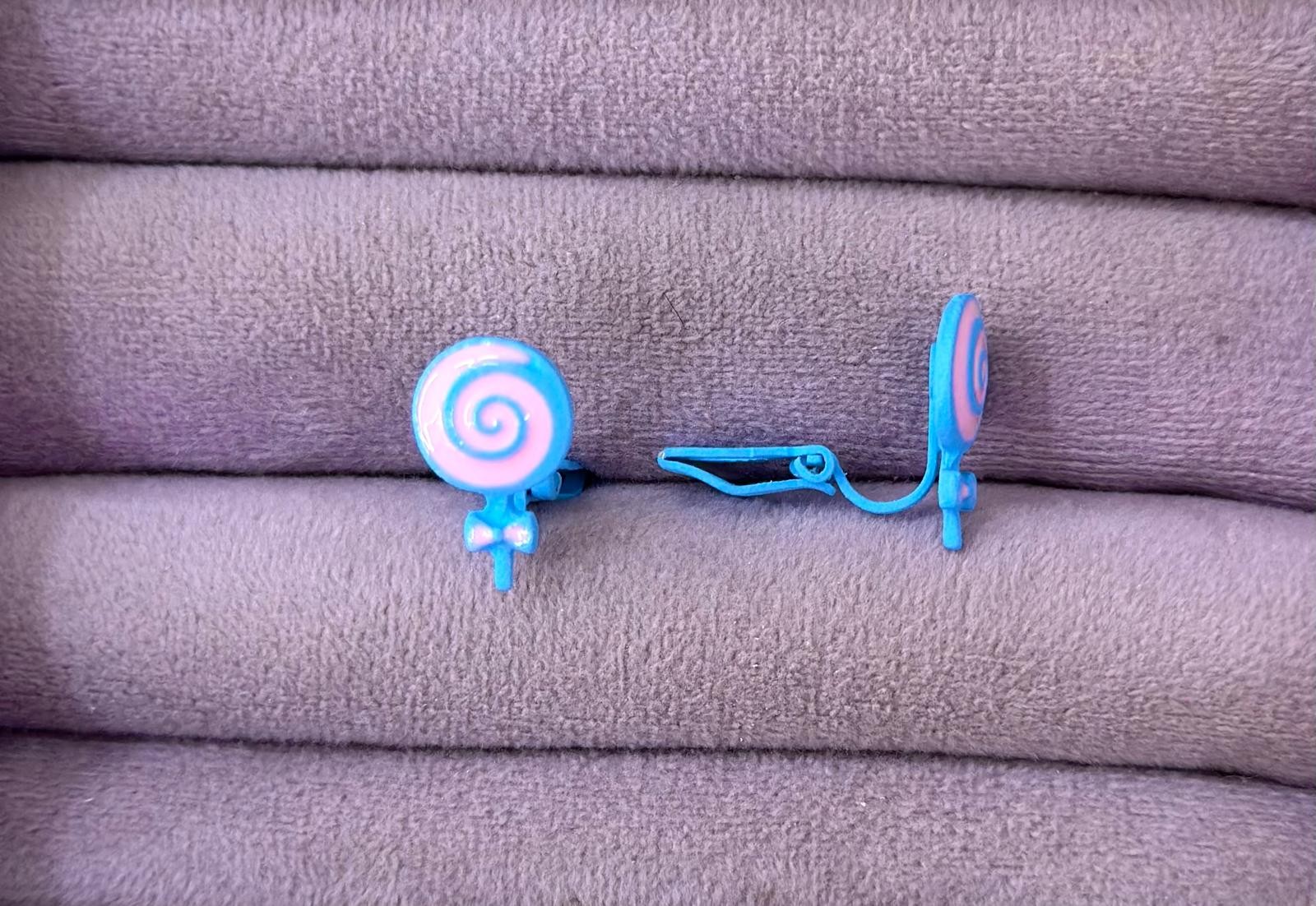 VIP Mavi Spiral Lolipop Tasarım Çocuk Küpesi(açılır kapanır)