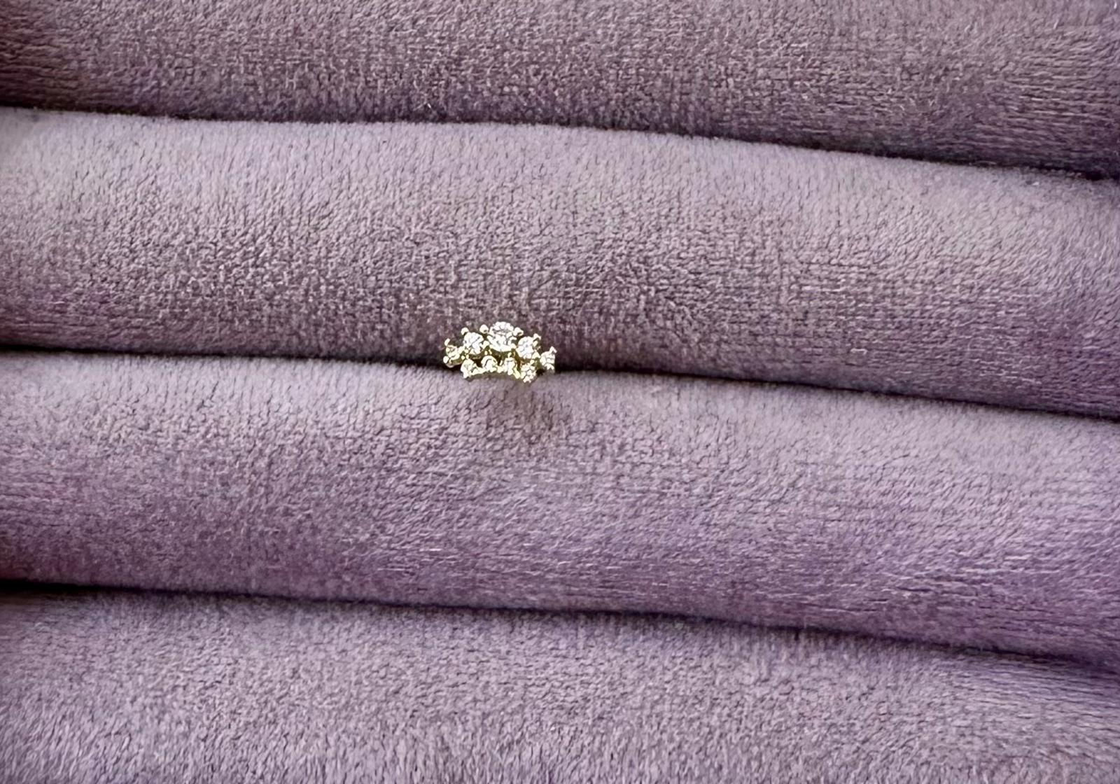 💎 Taç Gibi Işıltı Yarım Hilal 👑 piercing