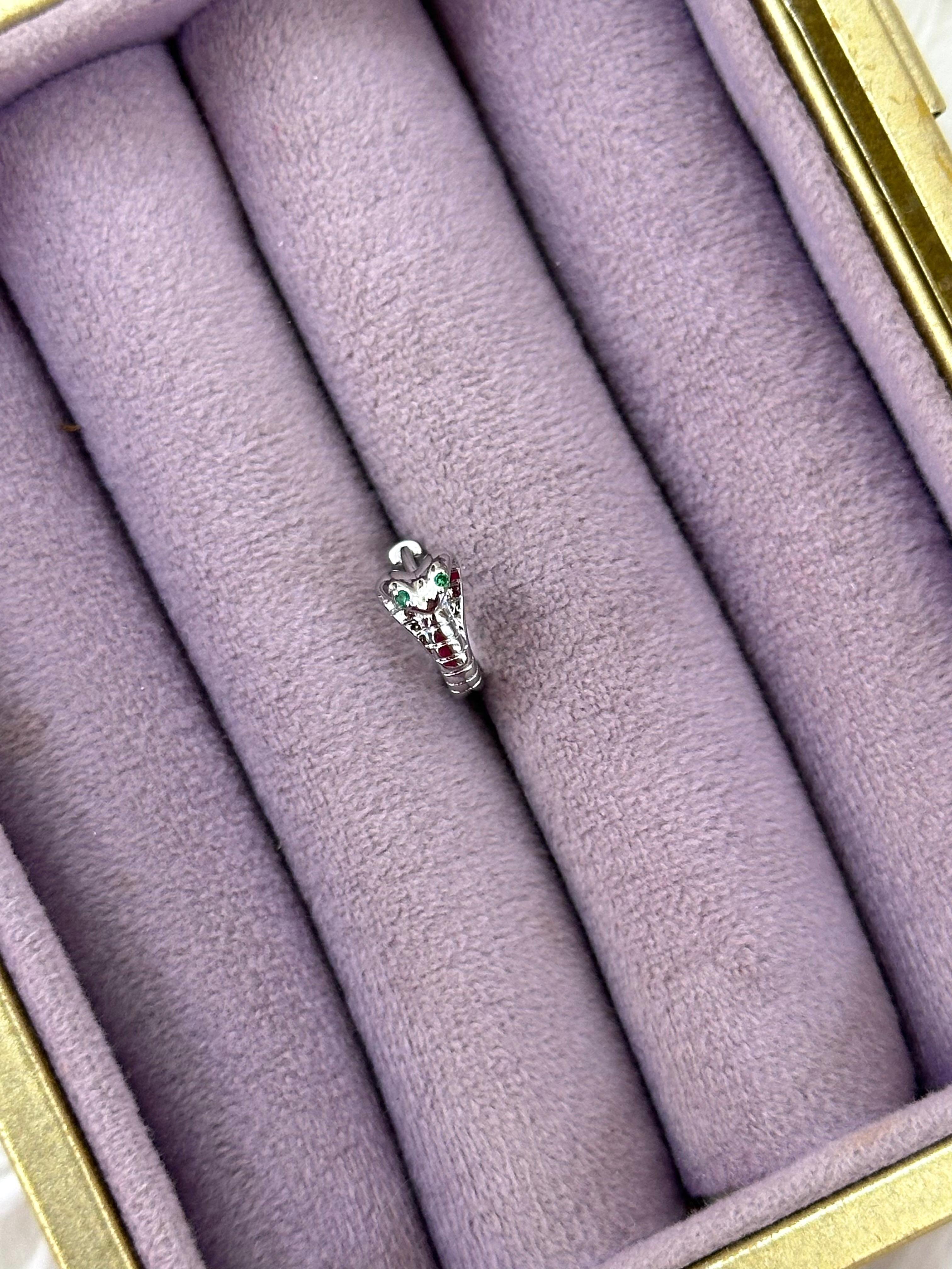 ✨ Etnik Desen Yılanlı Taşlı Çelik Piercing ✨