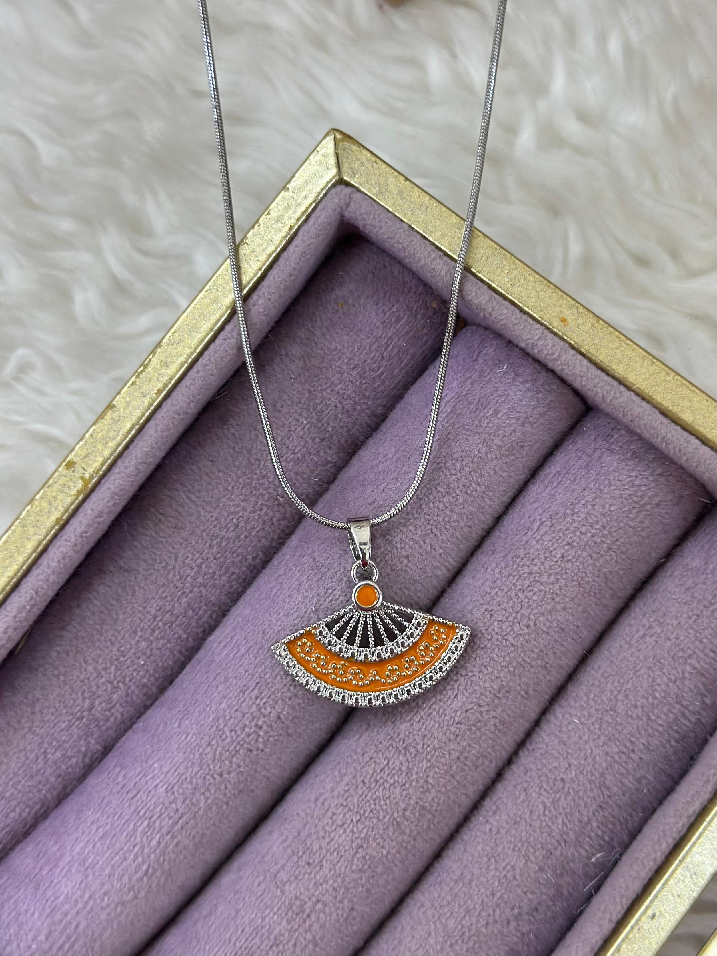 🧡 Japon Yelpazesi Temalı Işıltılı Mineli Kolye