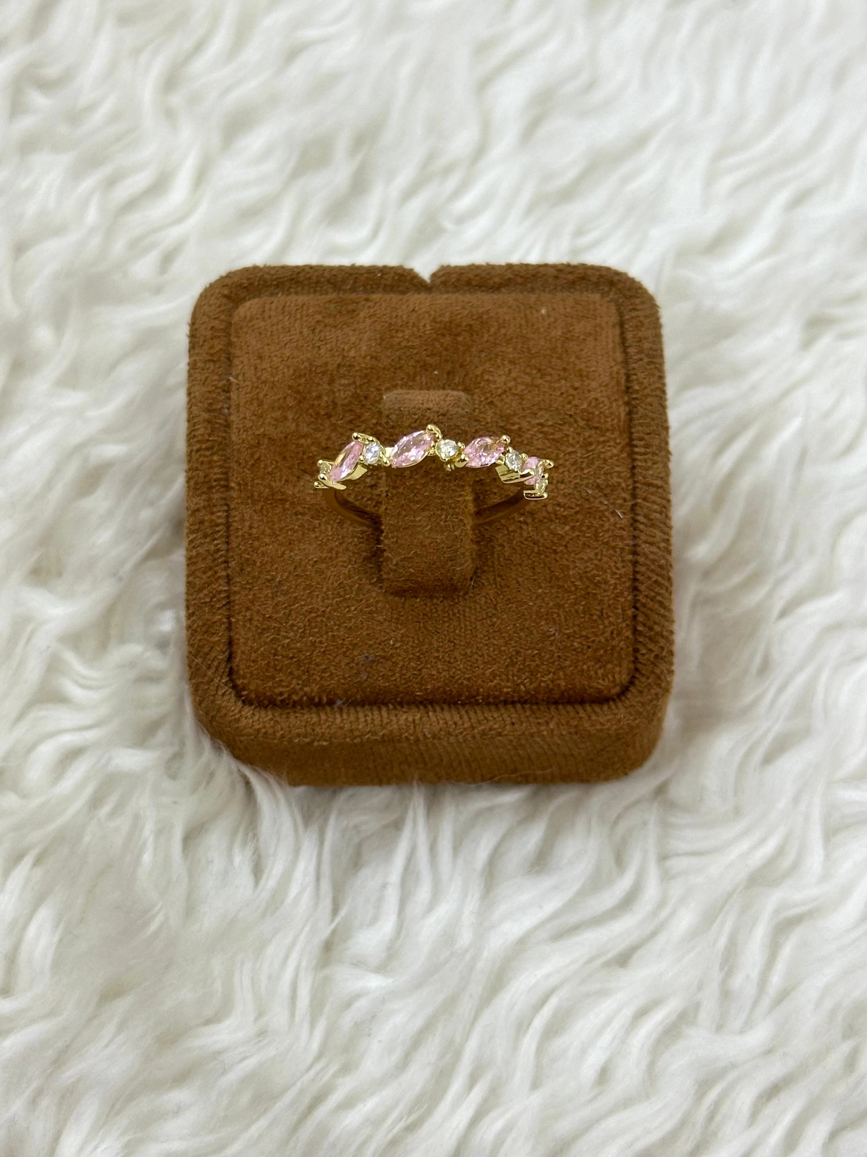 💖 Pembe Markiz Sıra Yüzük