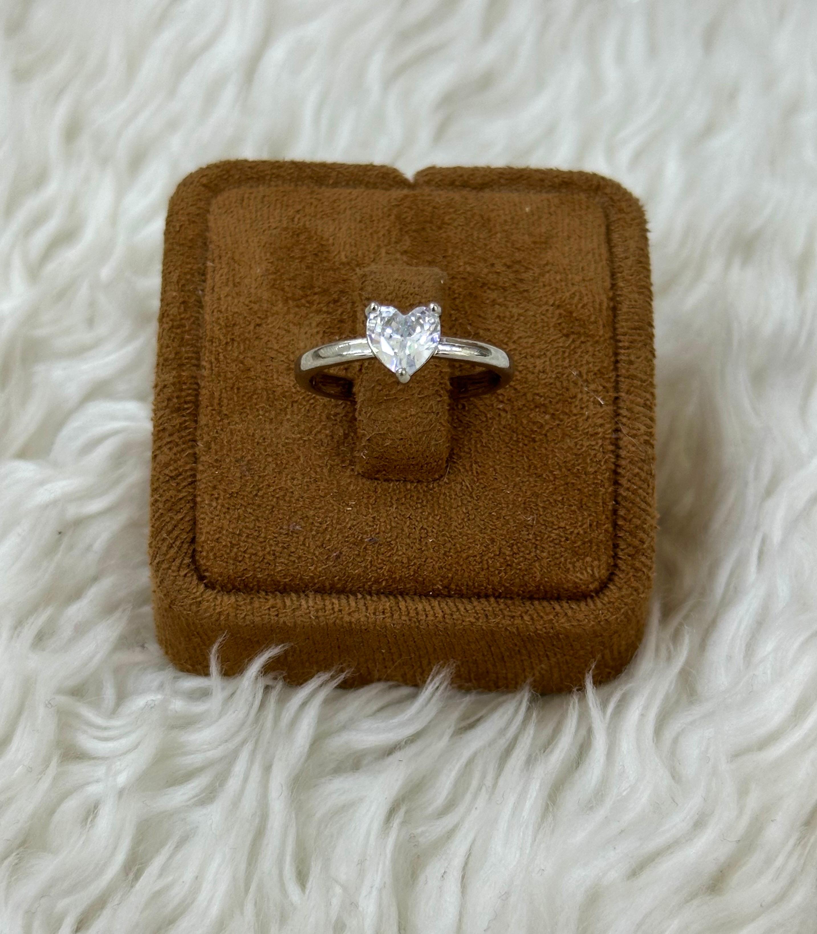 ✨ Parlak Aşk Yüzüğü ✨