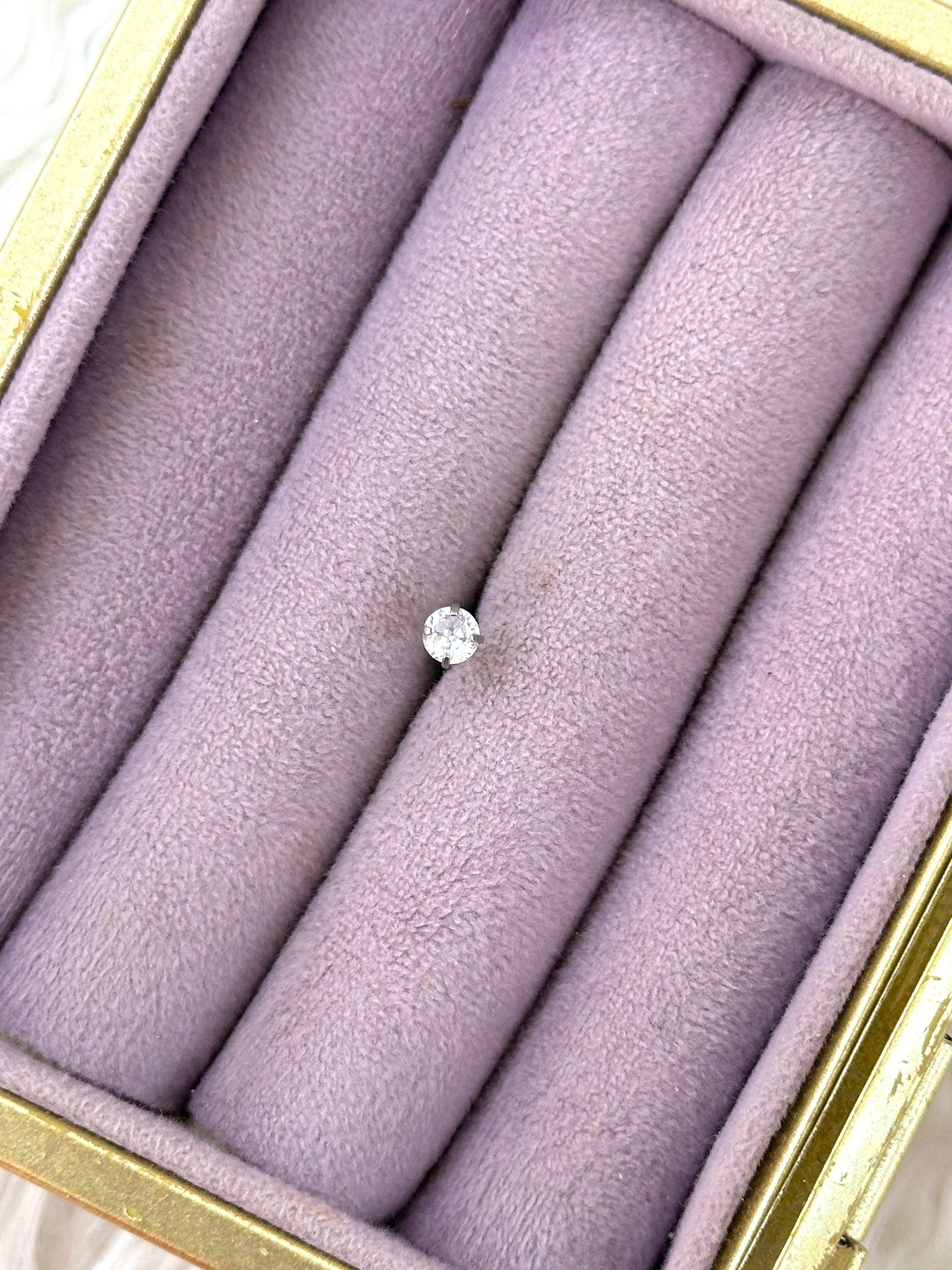 ✨ Nokta Işıltı – Tektaş Zirkon Stud Piercing (Çelik)