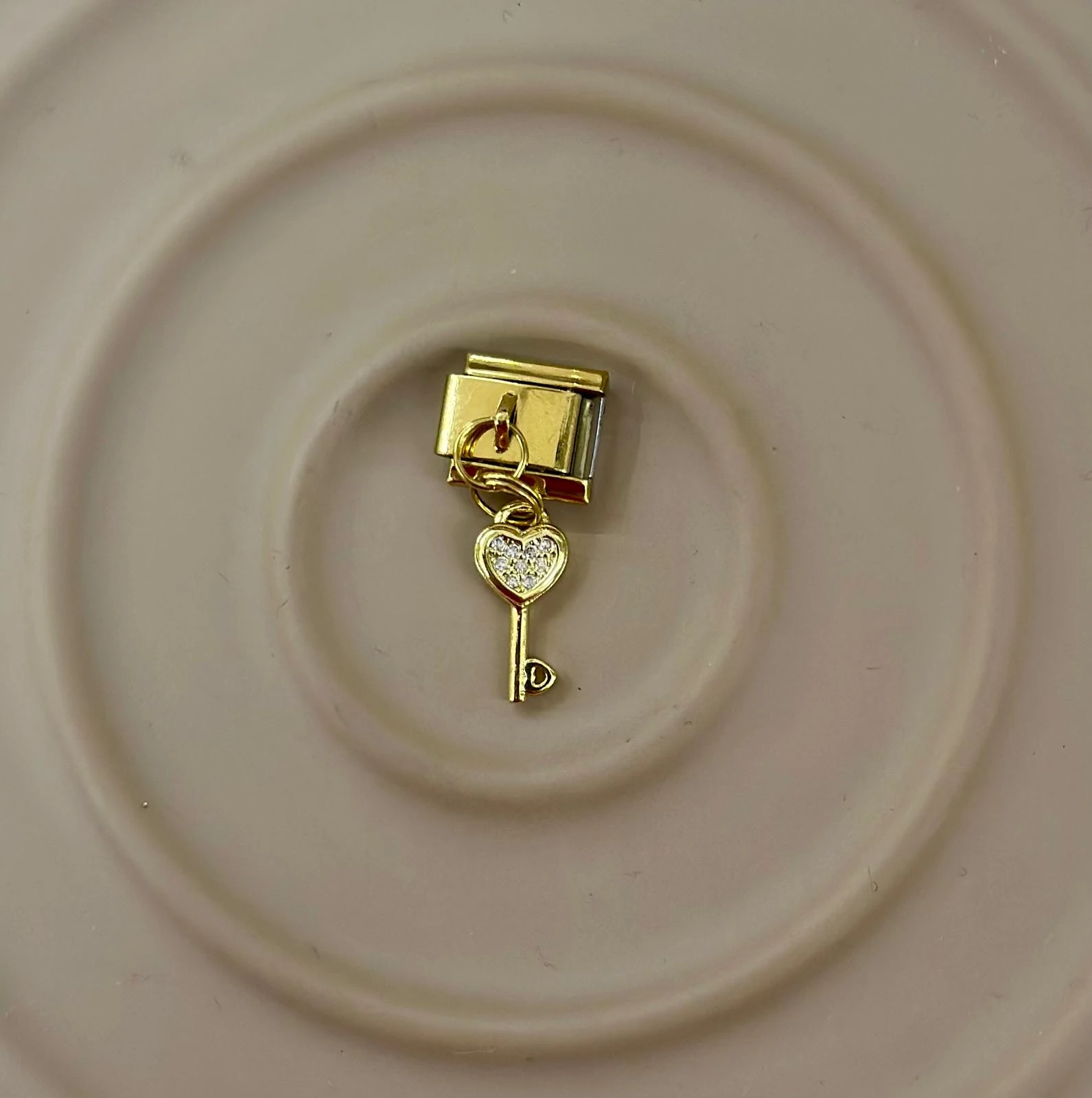 🔑 Sevimli Detaylar Nomination Charm