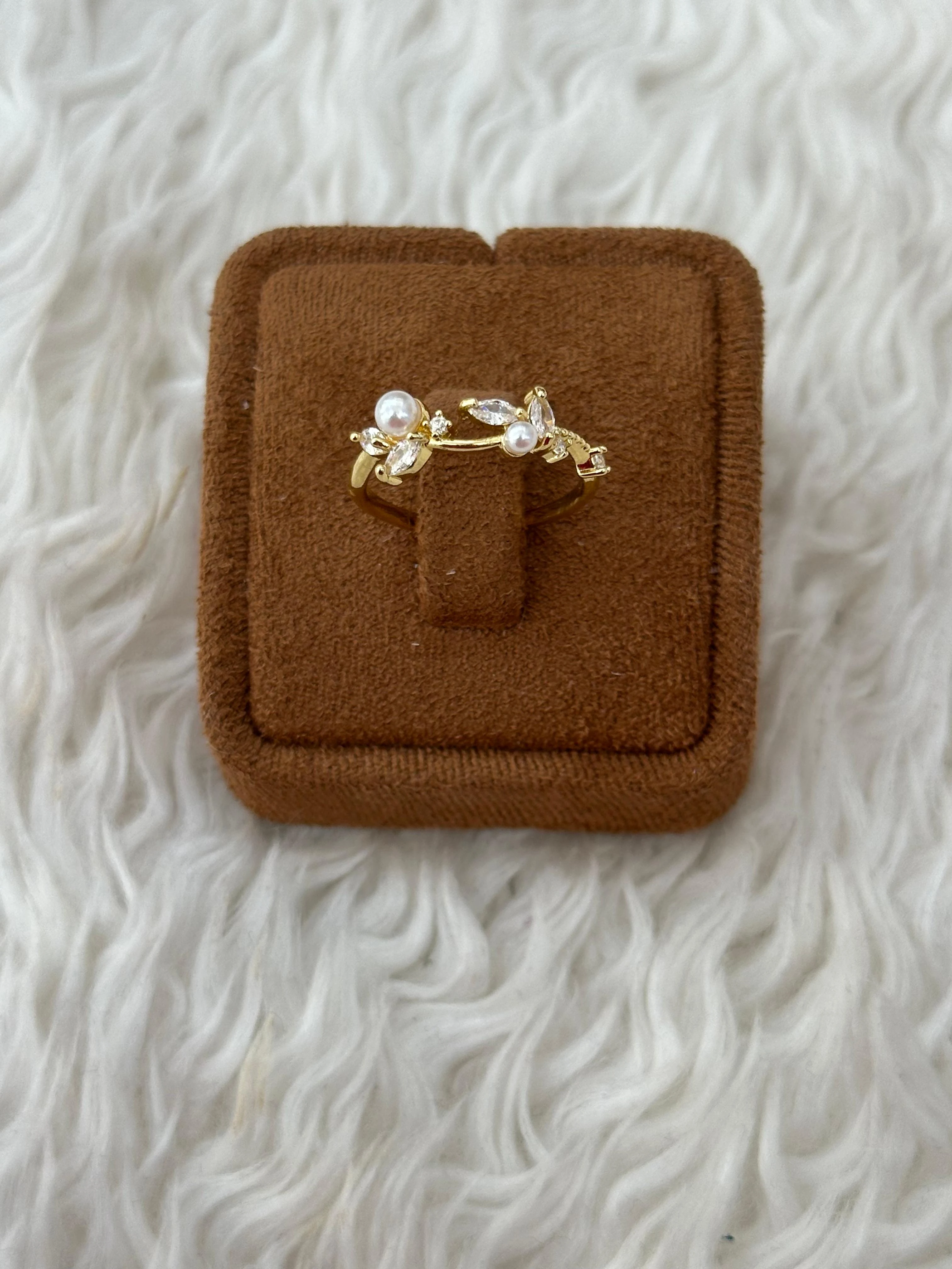 ✨İnci Yaprak Detaylı Yüzük