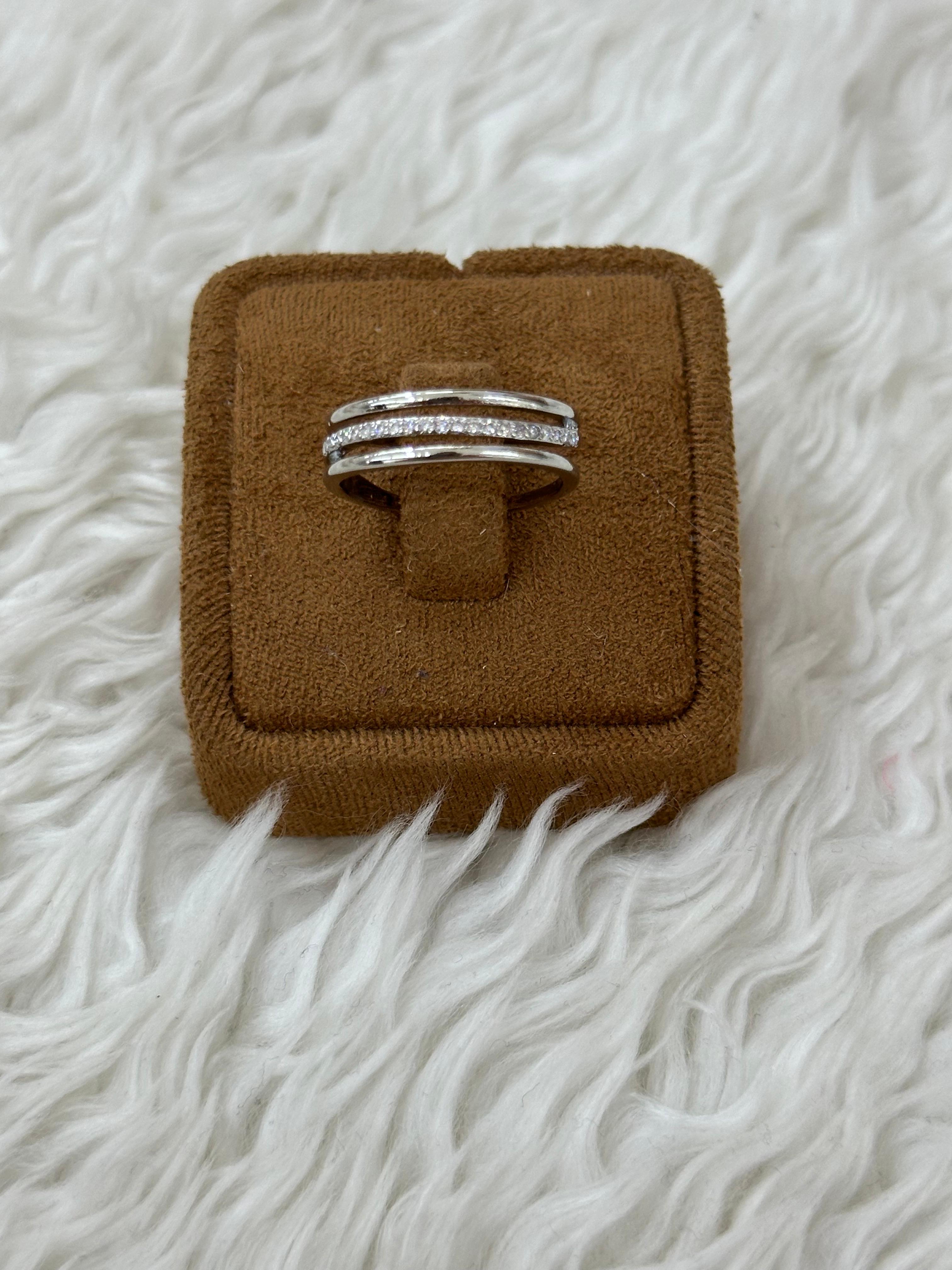 💍Işıltılı Çift Çizgili Yüzük