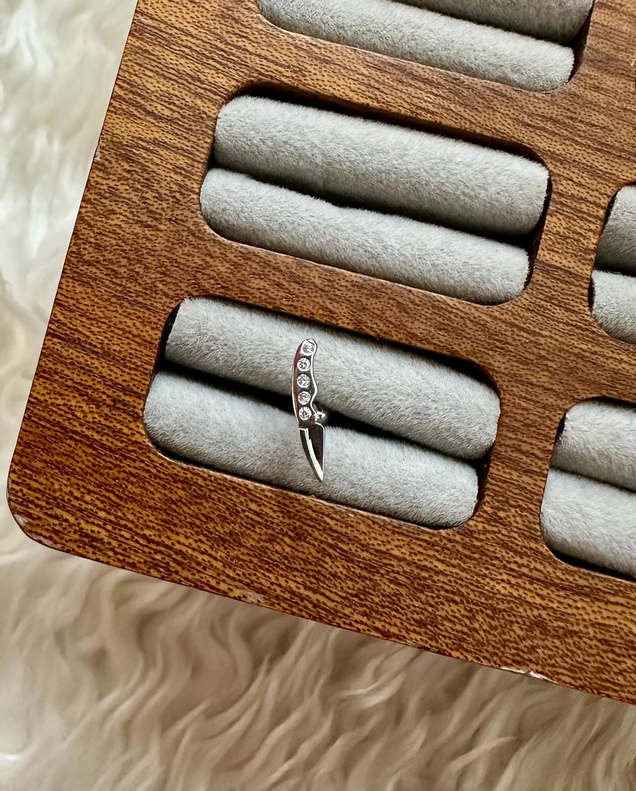 🗡️ Savaşçı Ruhu Piercing ⚔️🖤