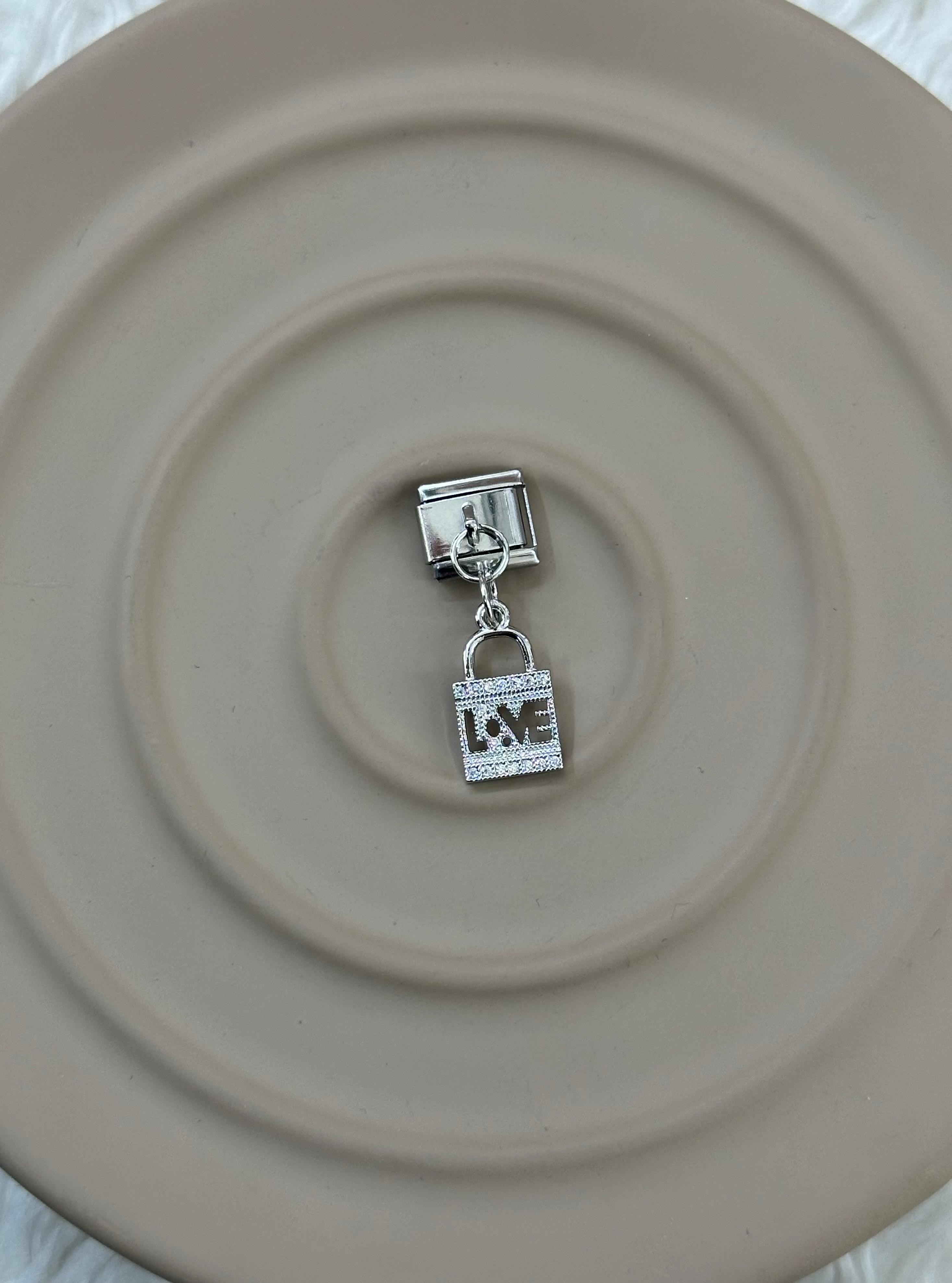 Nomination Charm