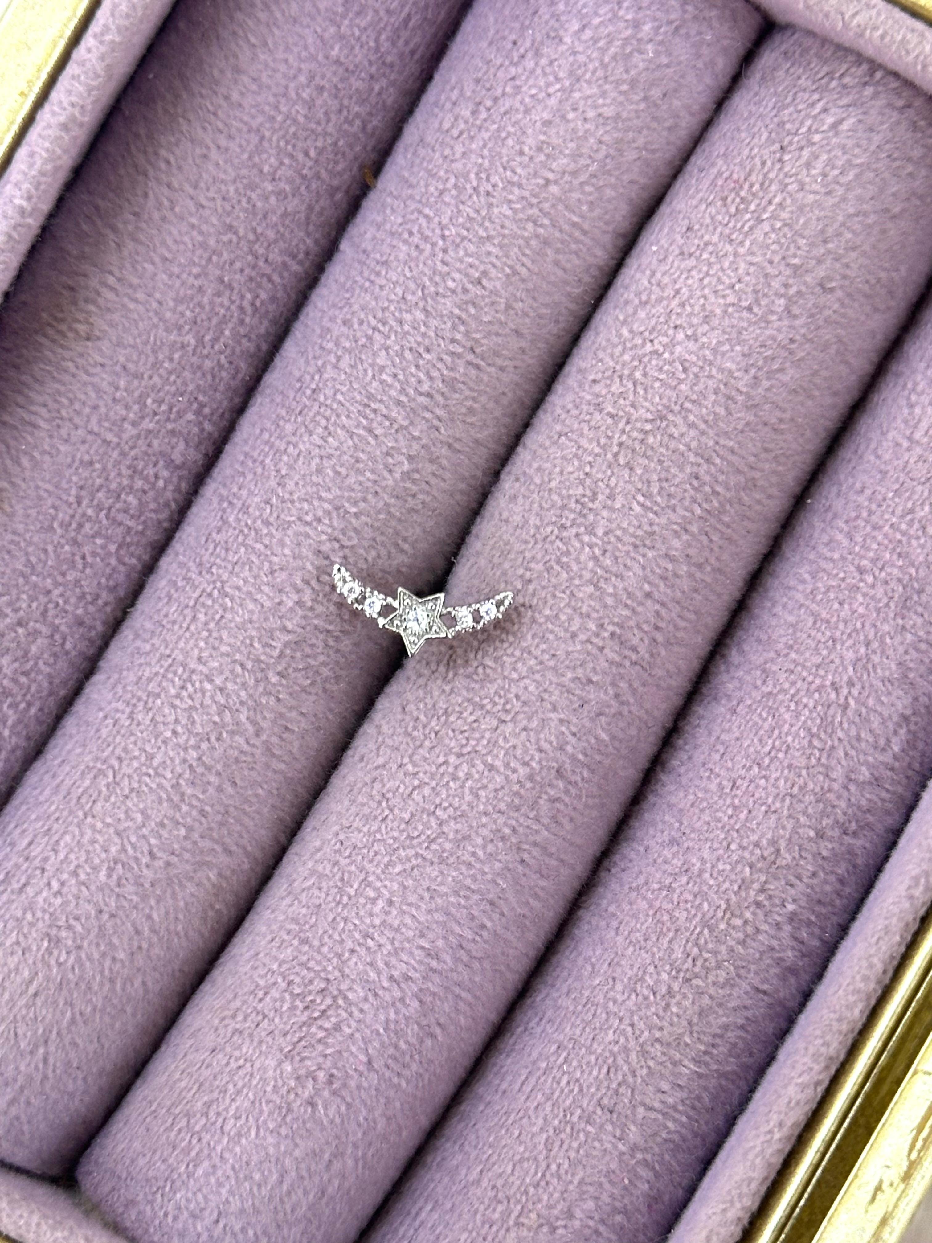Taşlı Yıldız Formlu Çelik Piercing ✨⭐