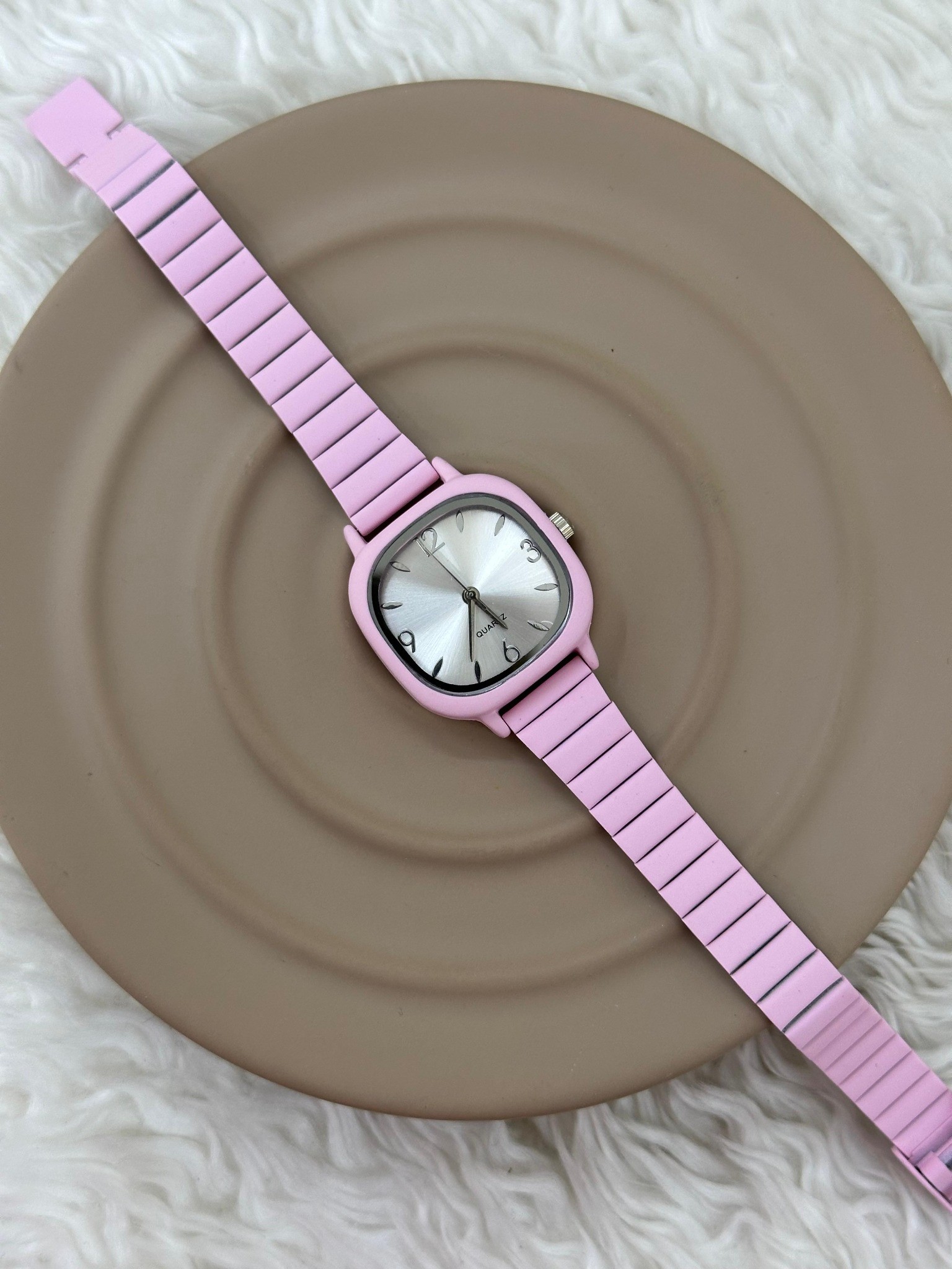 Pembe Silikon Unisex Kare Kol Saati