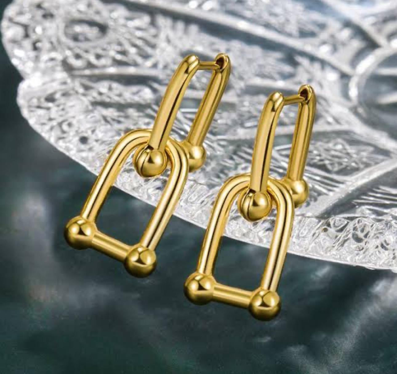 Gold Zincir Halkalı Küpe