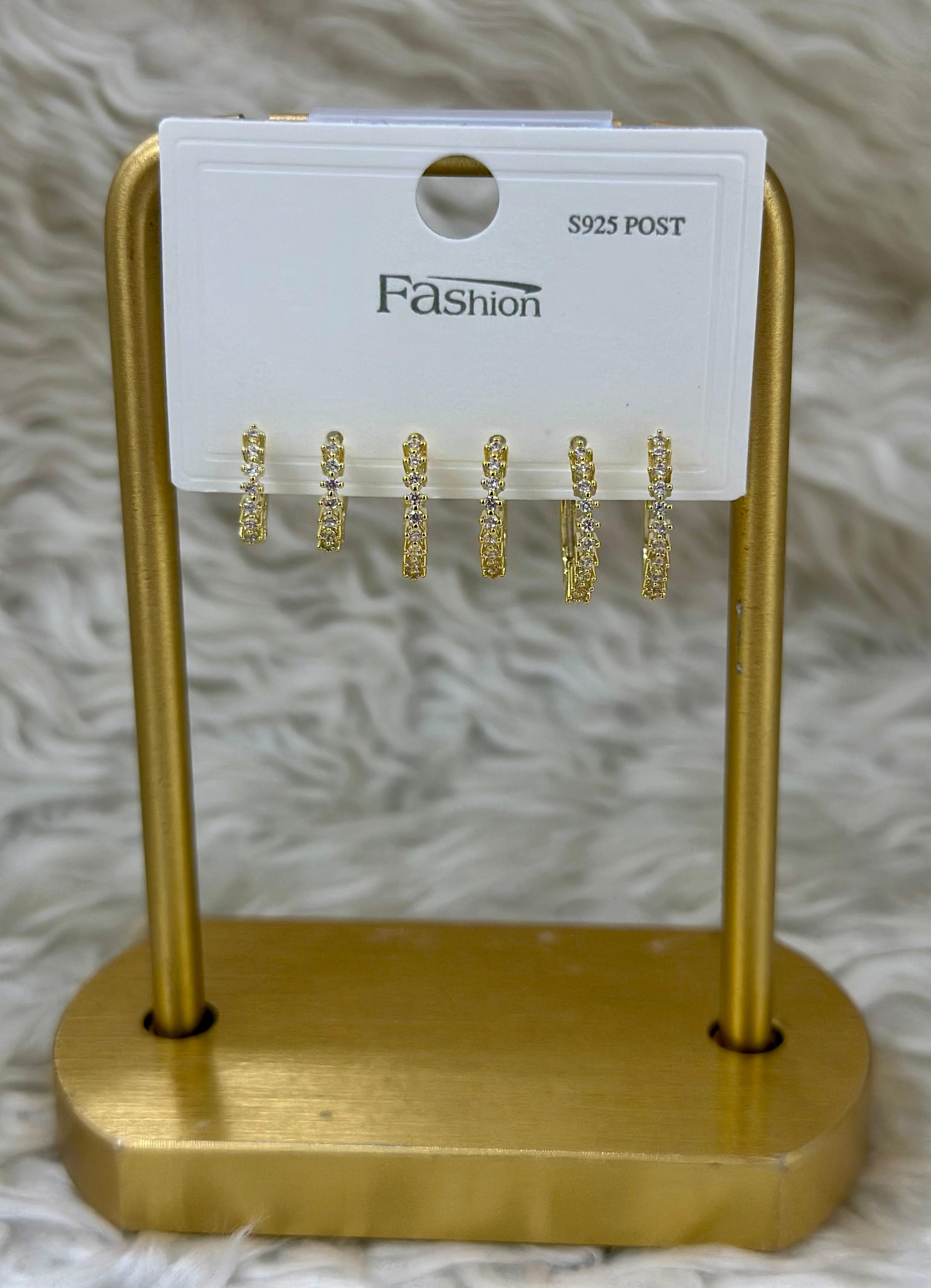 👑 Güneş Gibi Parlak: Gold Full Taşlı Halka Küpe! ☀️