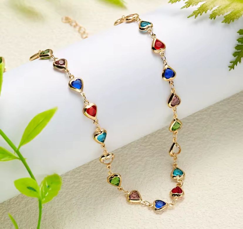 LoveLine Y – Gold Kalp Taş Kolye 💛💖🌈