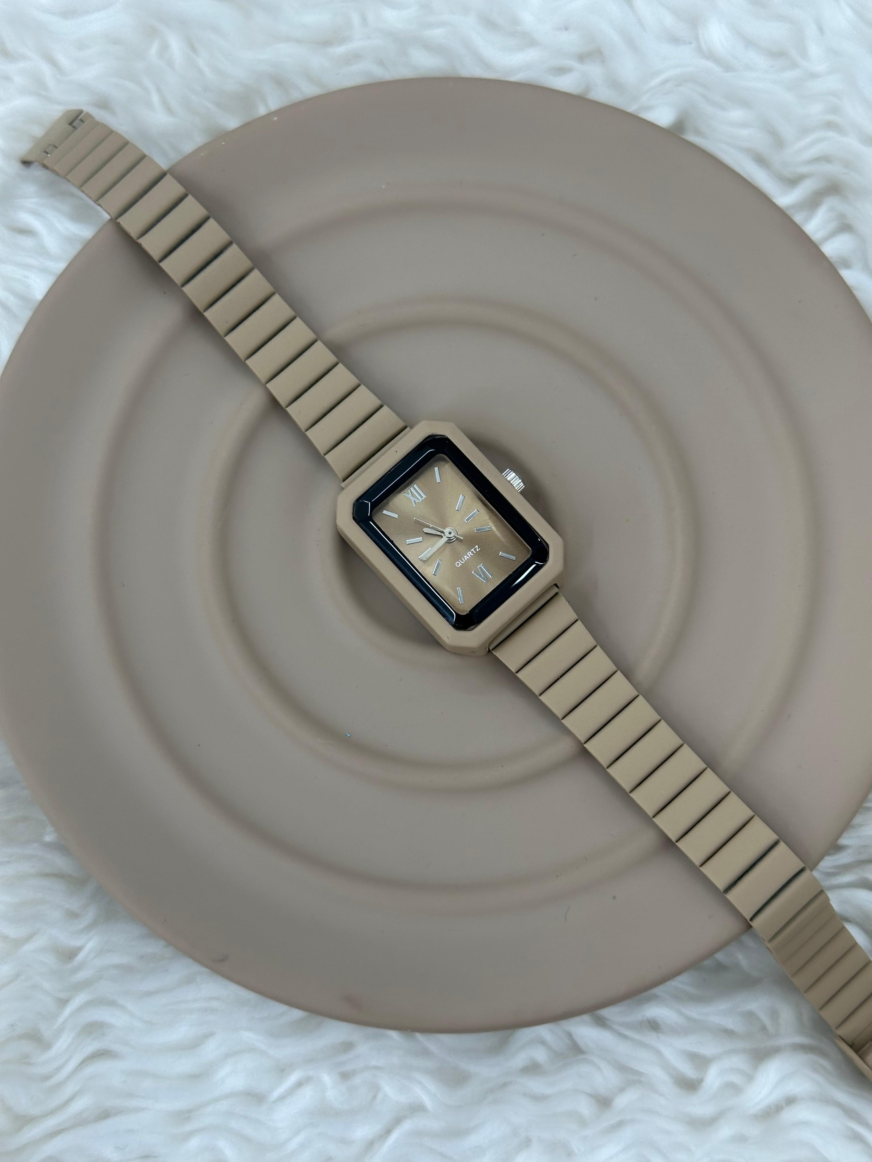 Sandstone Edge Silikon Unisex Dikdörtgen Kol Saati