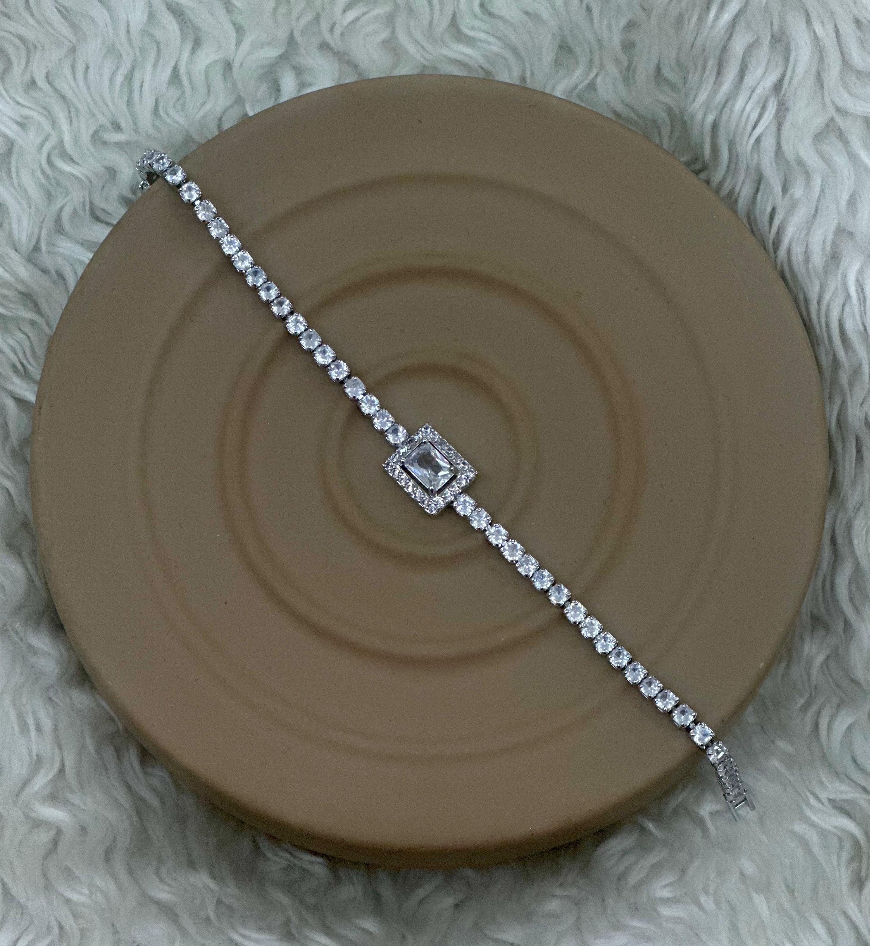 ✨ Buz Prensesi Bilekliği ✨