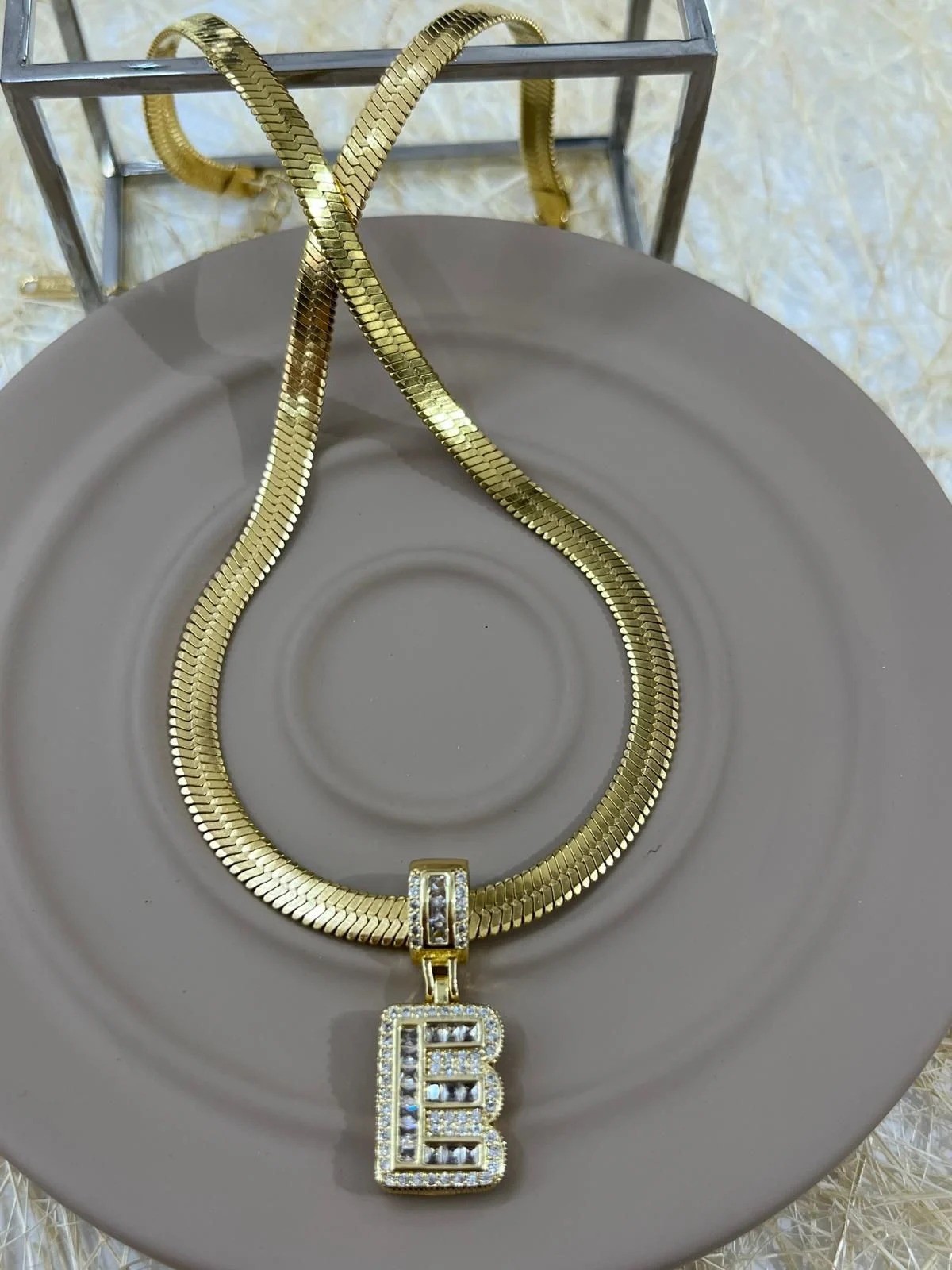 Çelik Gold E Harf Kolye 45cm