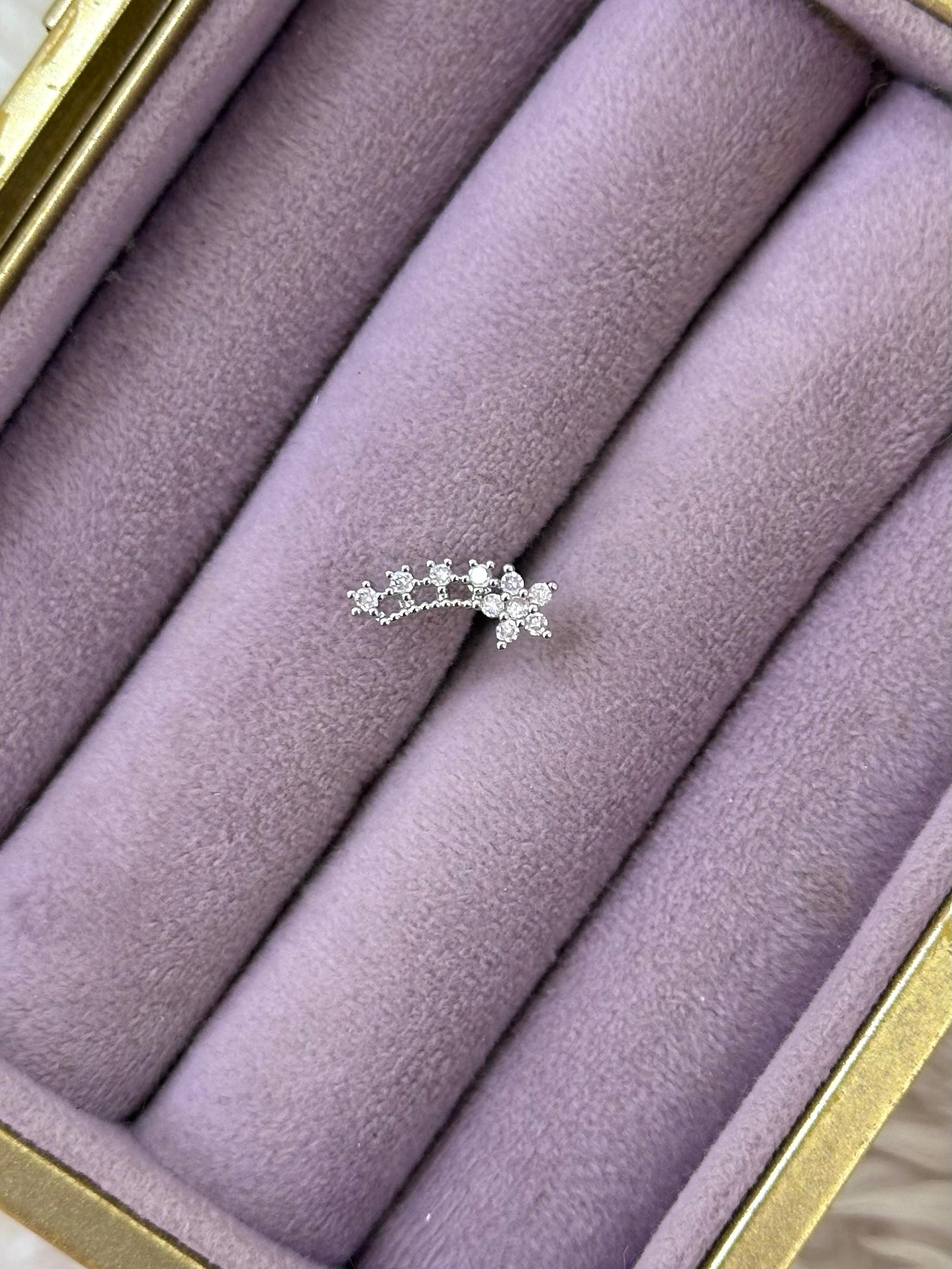 ✨ Yıldız Kıvrımı Çelik Ear Climber Piercing ✨