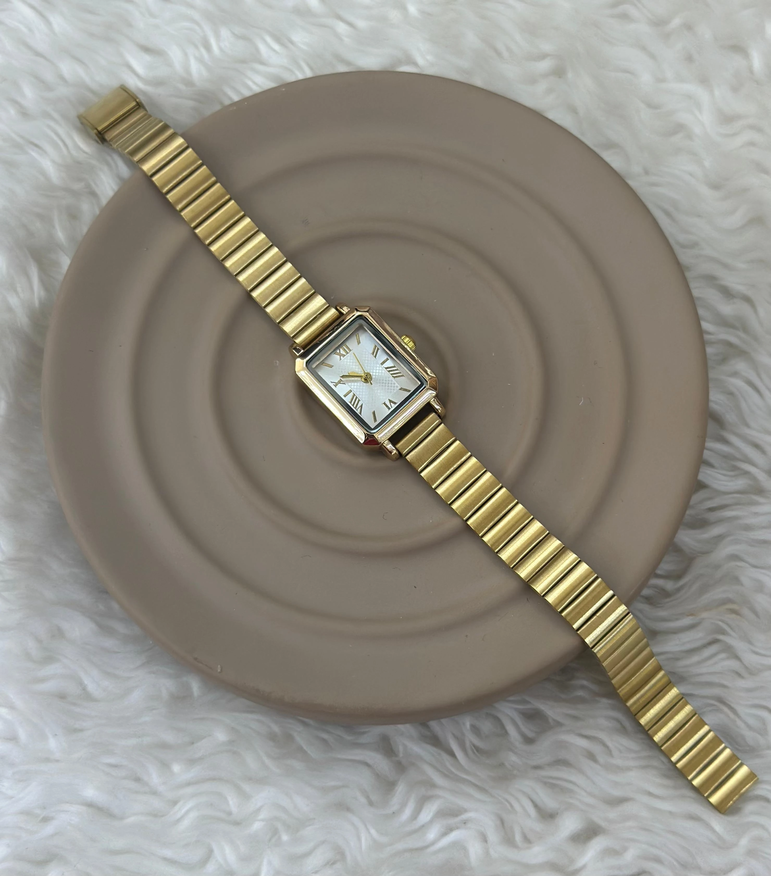 DİKDÖRTGEN RETRO BİLEZİK SAAT 🕰️