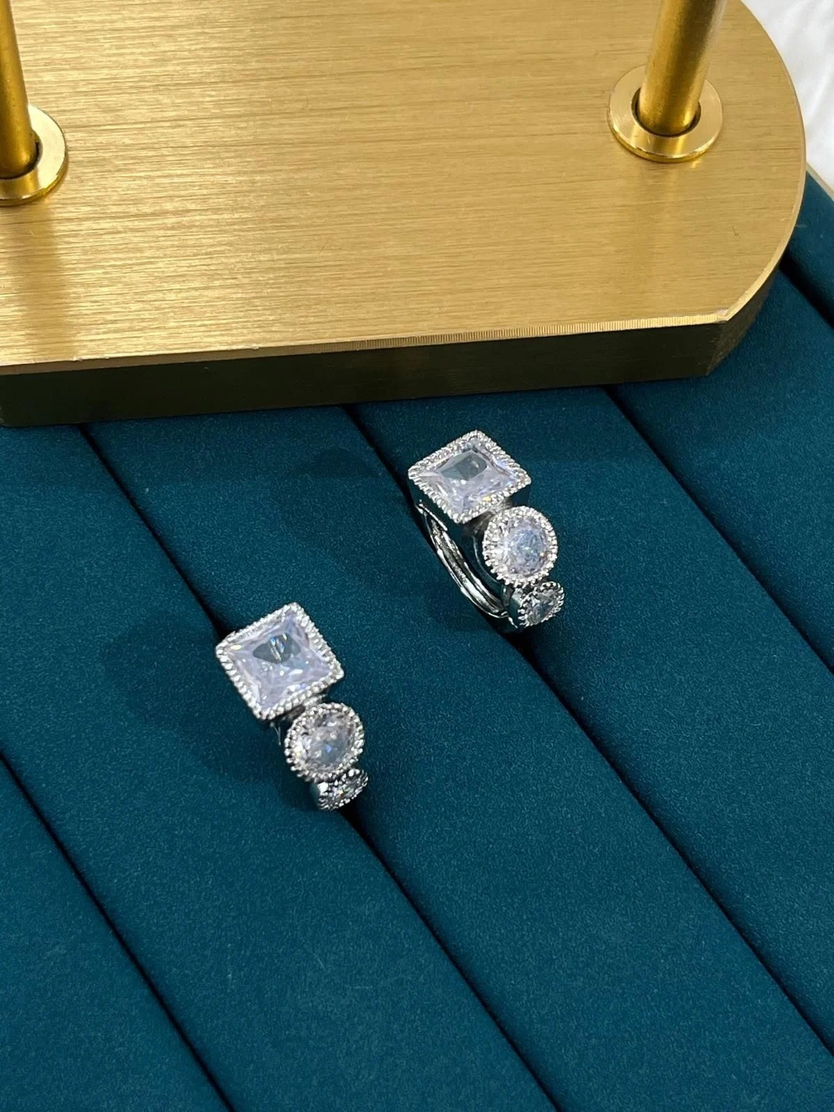 Çelik Silver Küpe