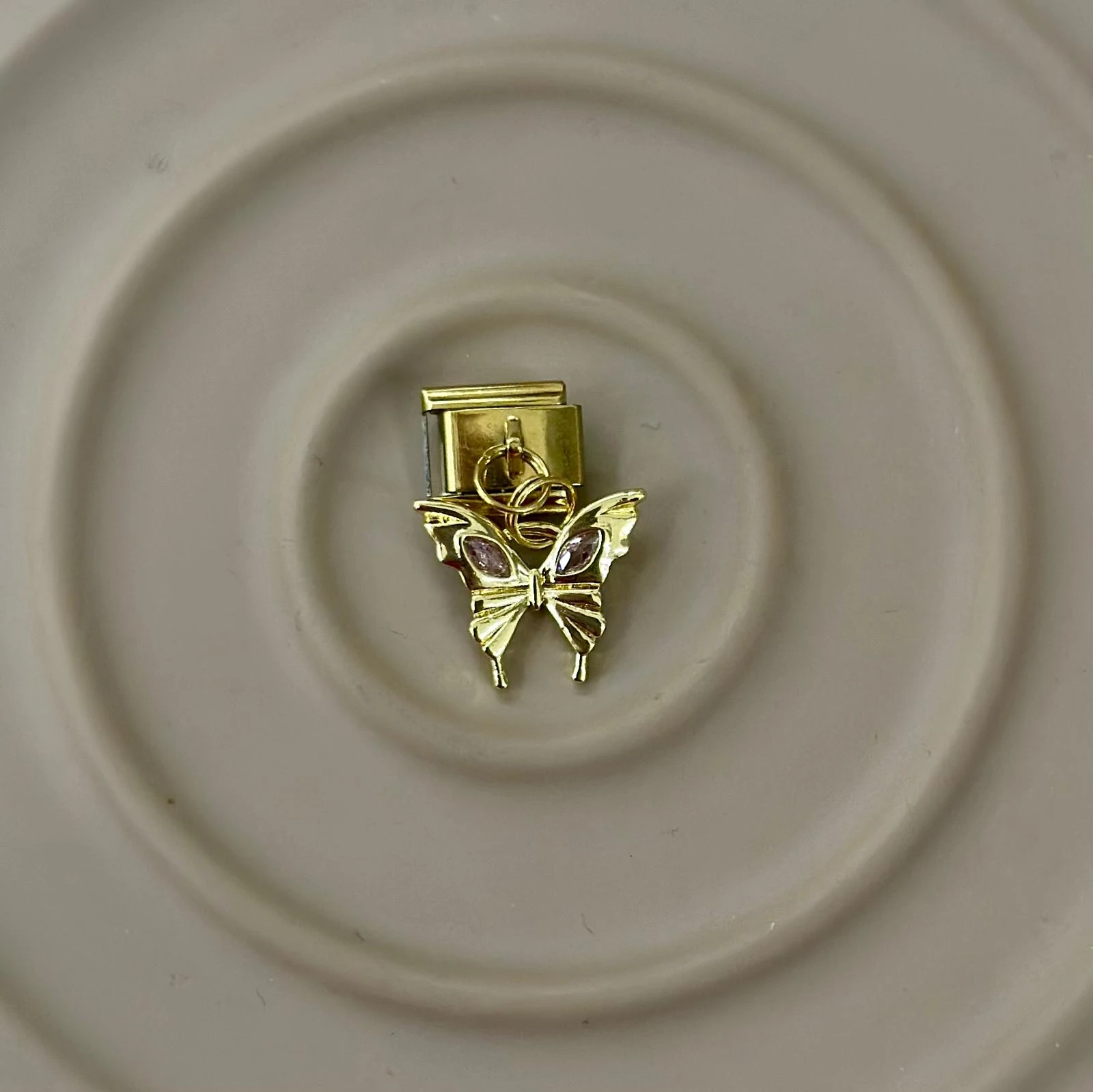 🦋 Özgür Ruh: Altın Kelebek Nomination Charm 💜