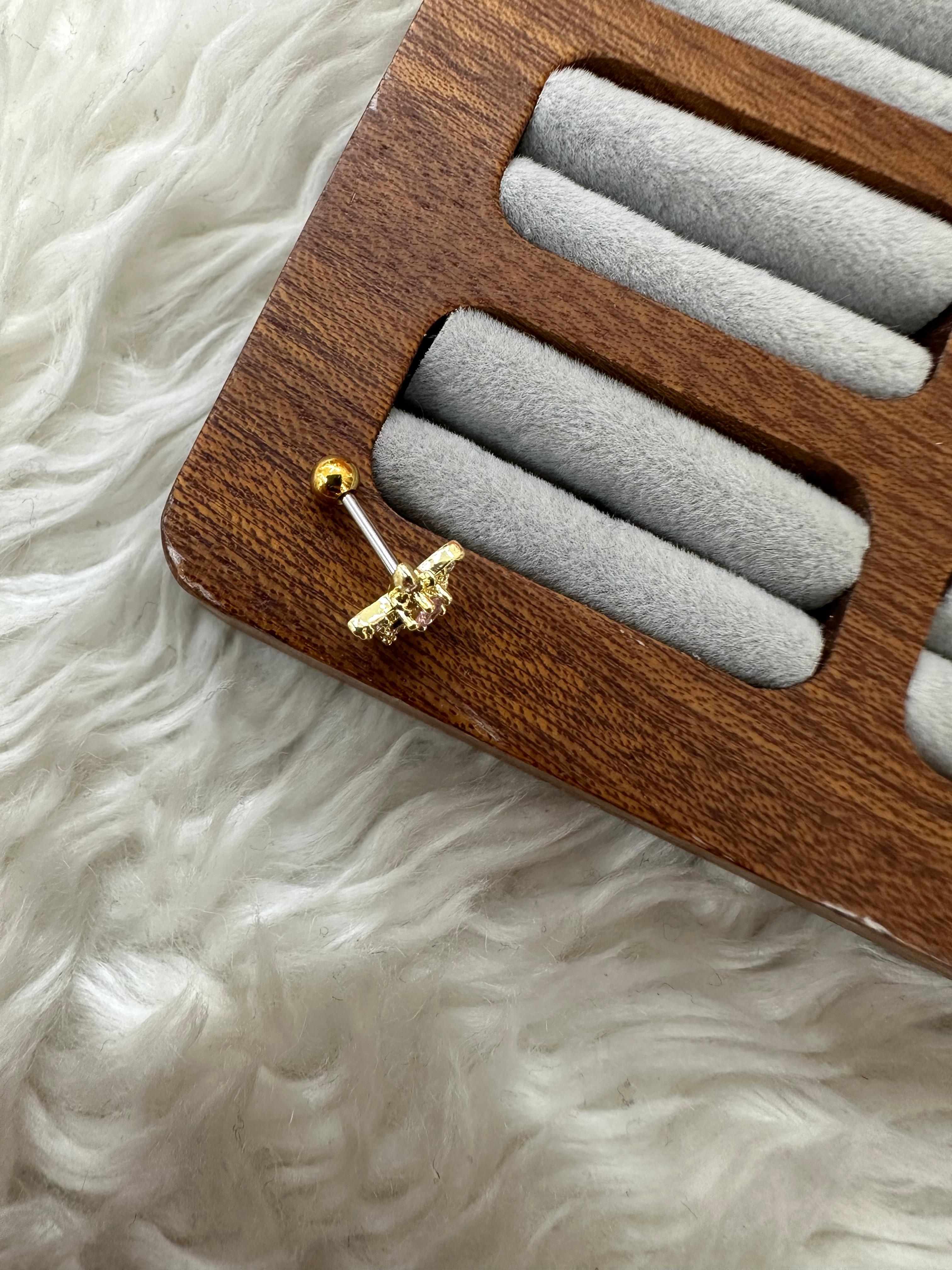 🌟💖💰 GÖKTEKİ ROMANTİZM: GOLD YILDIZ PEMBE TAŞLI PIERCING