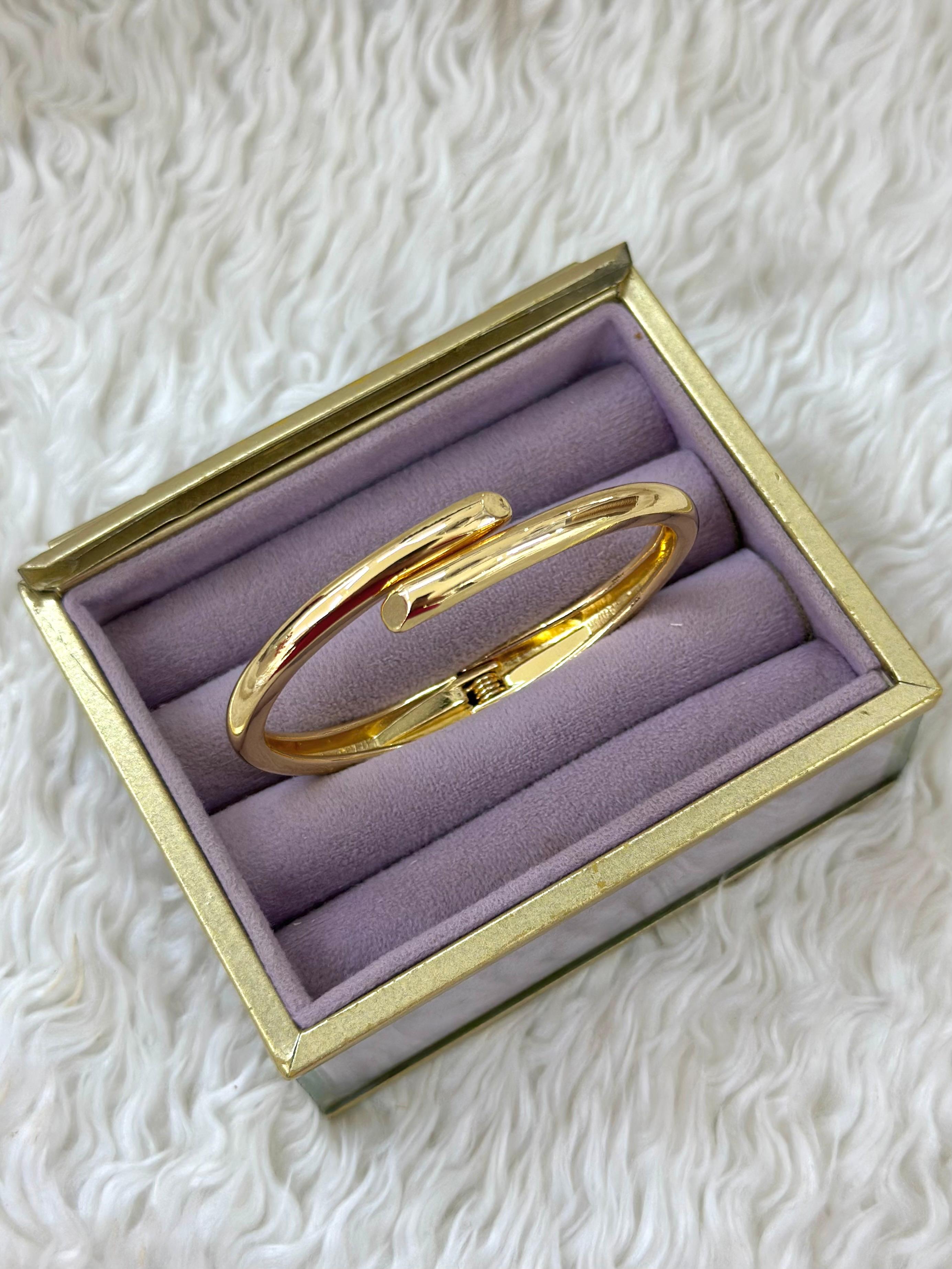 ✨ VIP Minimal Altın Bileklik ✨