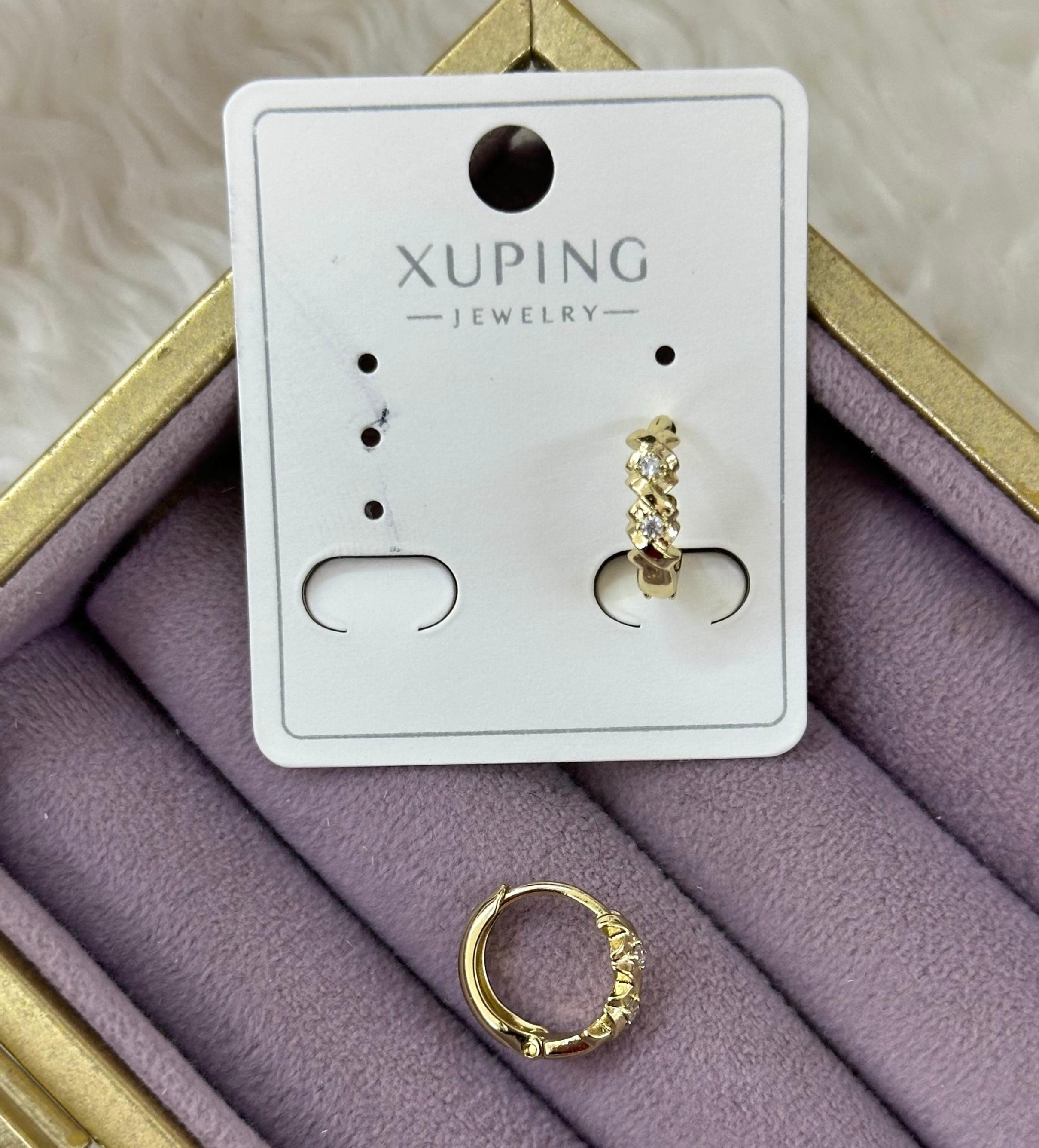 💎 Burgulu ve Zirkonlu Xuping Mini Halka Küpeler ✨