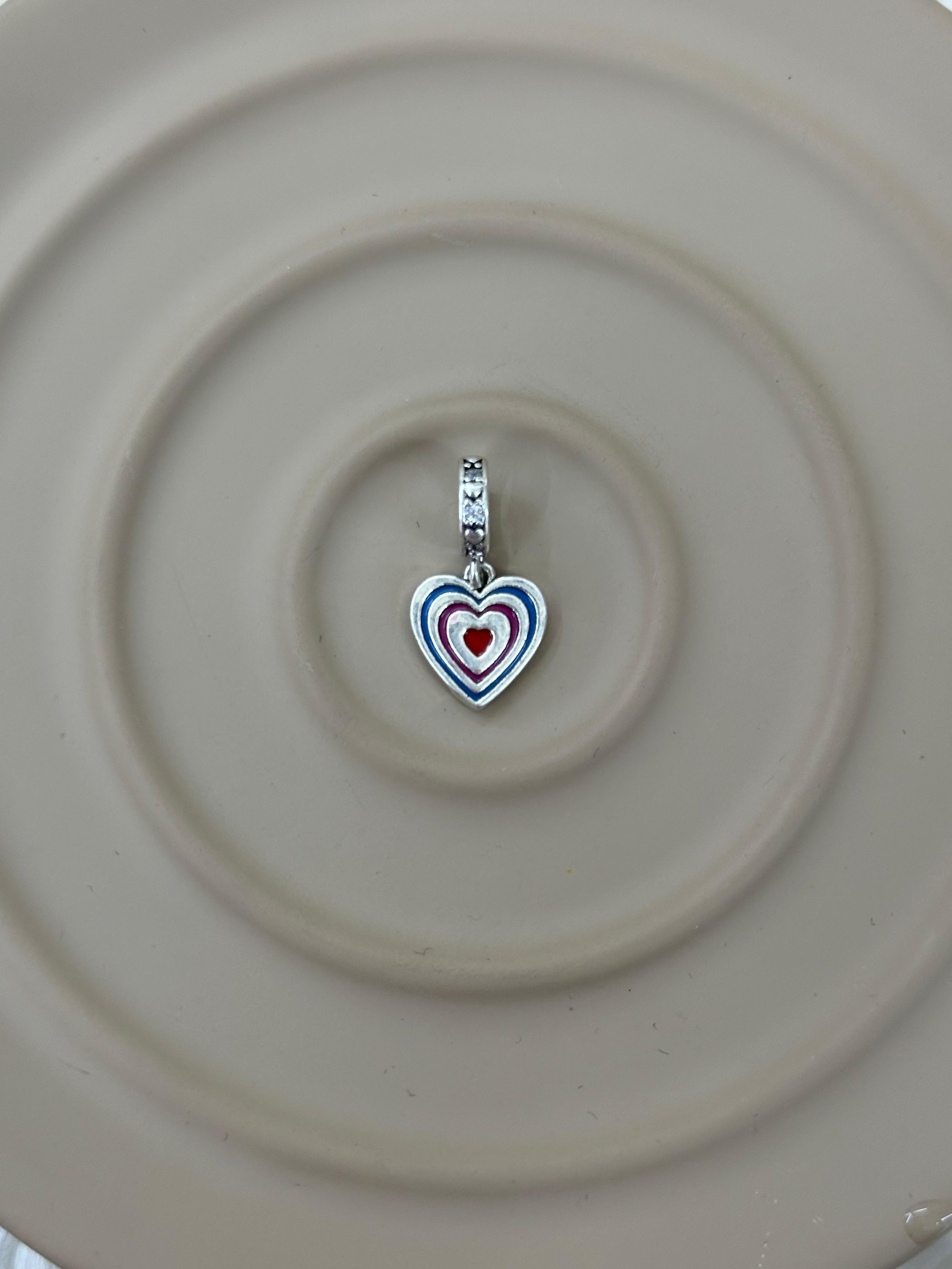 Renkli Kalp Düğümü Charm
