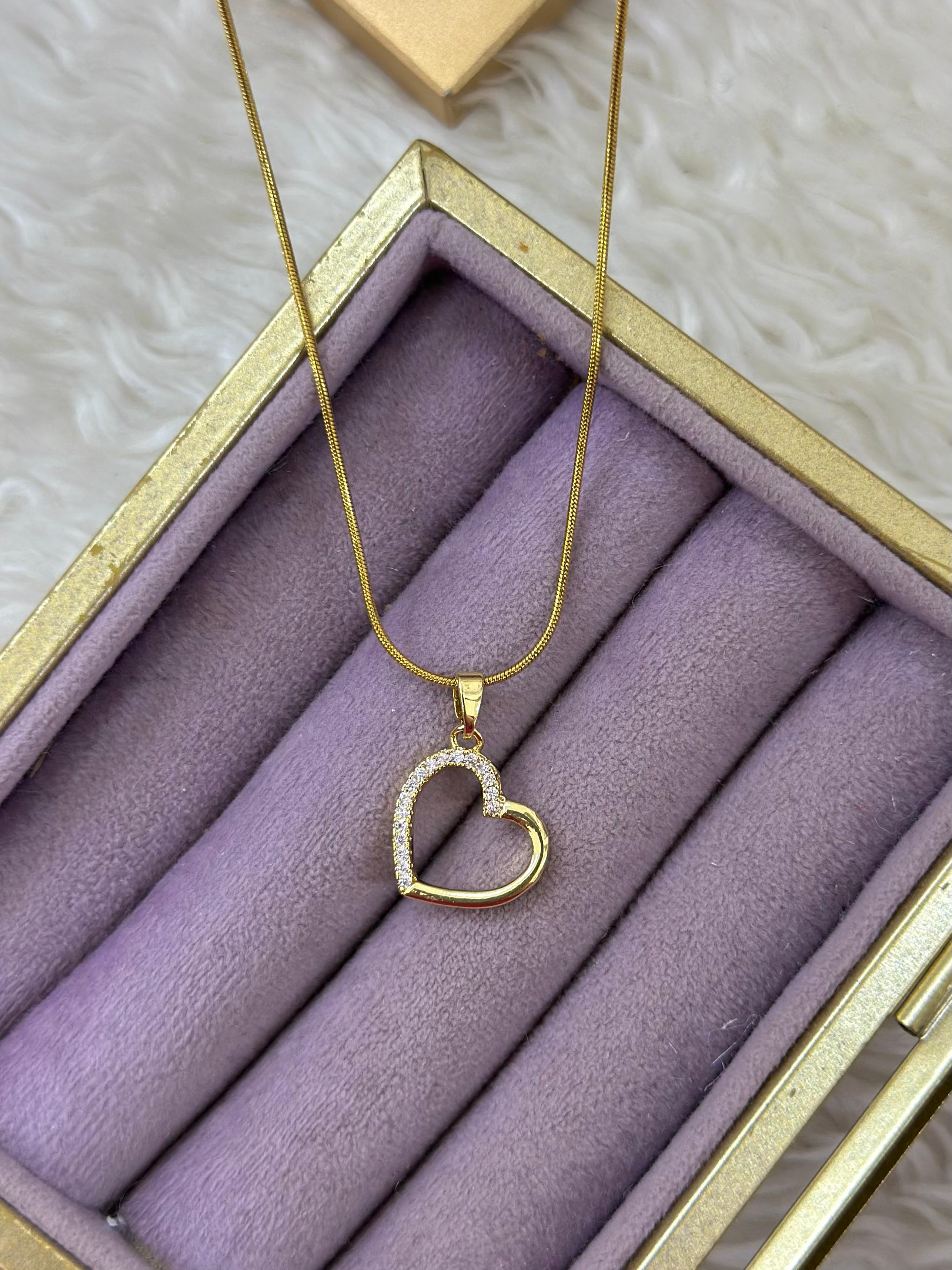 💖 Taşlı İçi Boş Kalp Kolye 