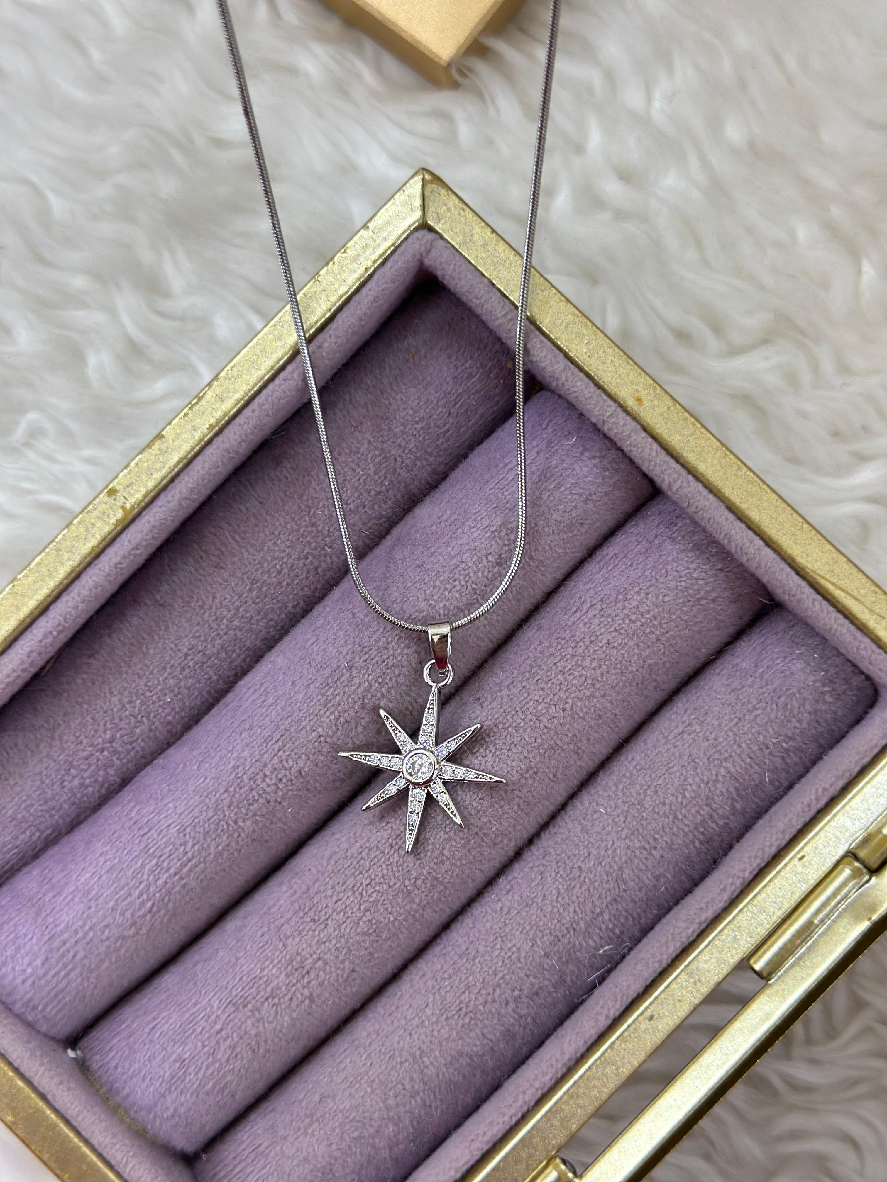 Kuzey Yıldızı Işıltı Kolyesi ✨