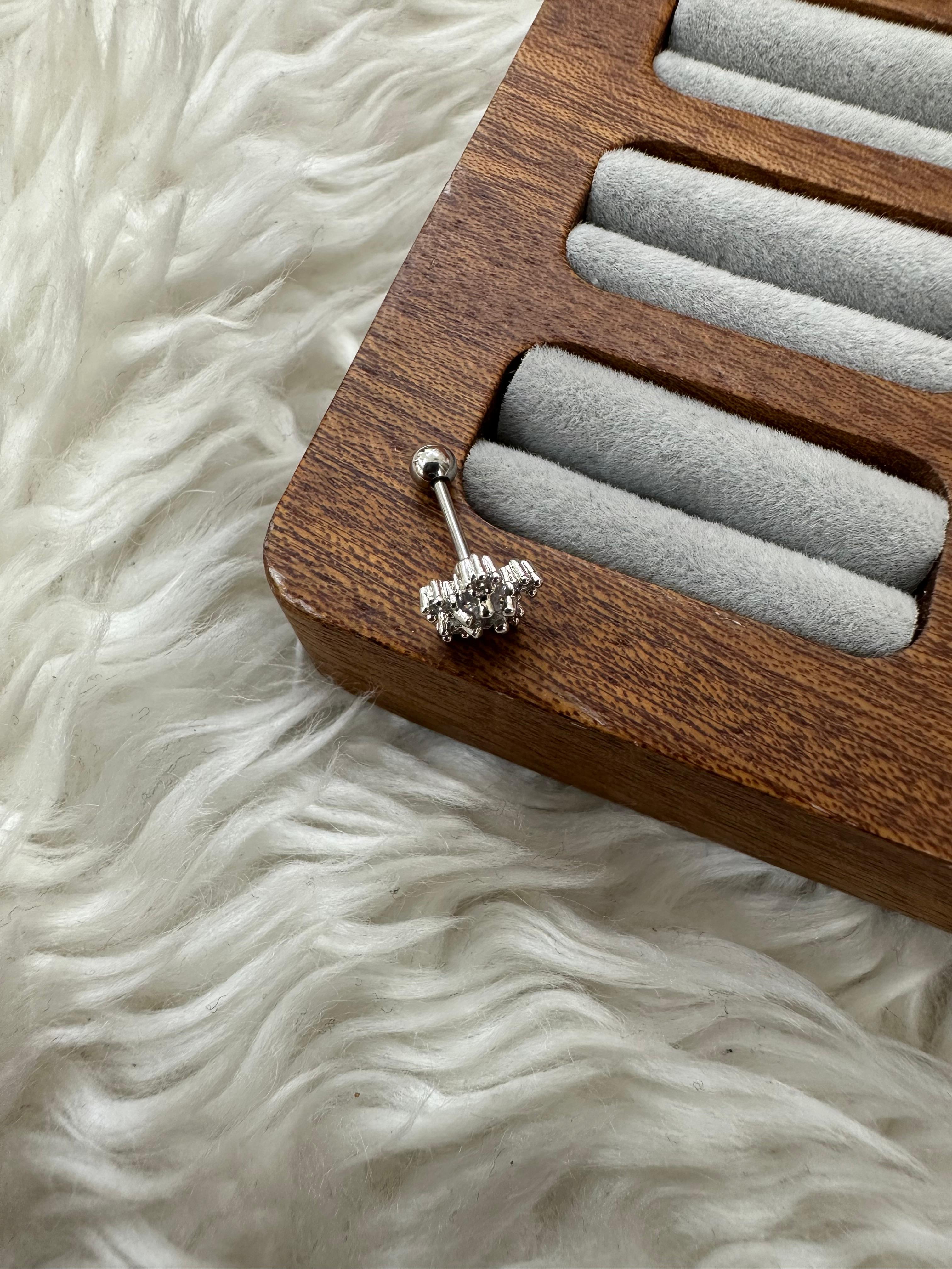 ❄️🥈💎 KIŞ MUCİZESİ: SILVER KAR TANESİ PIERCING 