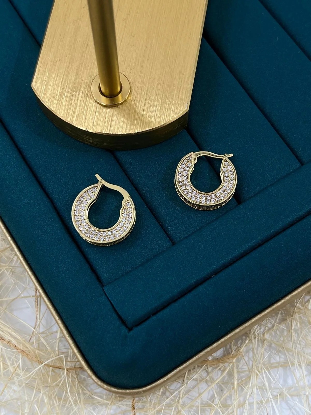 Çelik Gold Küpe