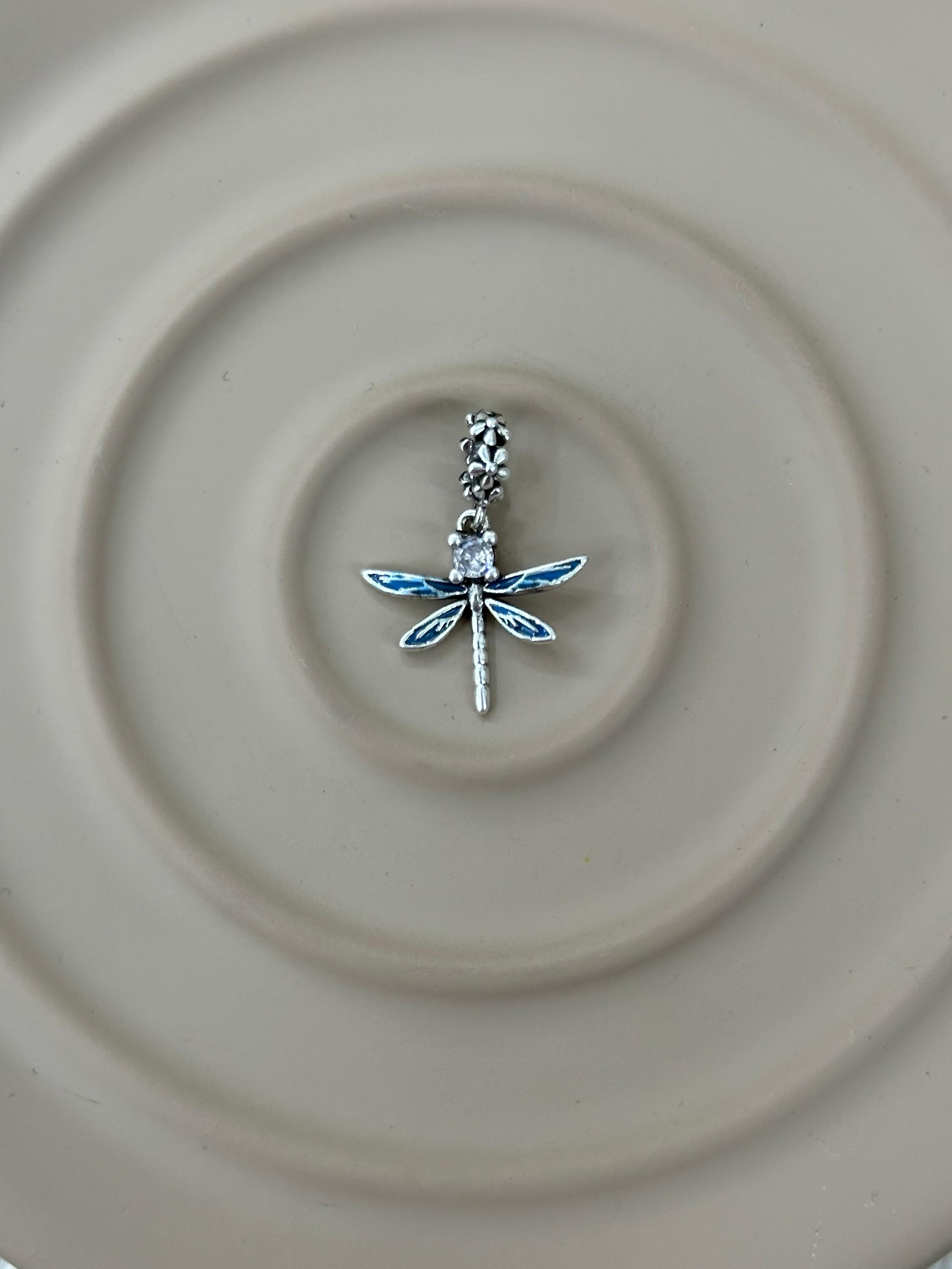 Mavi Mineli Yusufçuk Figürlü Charm