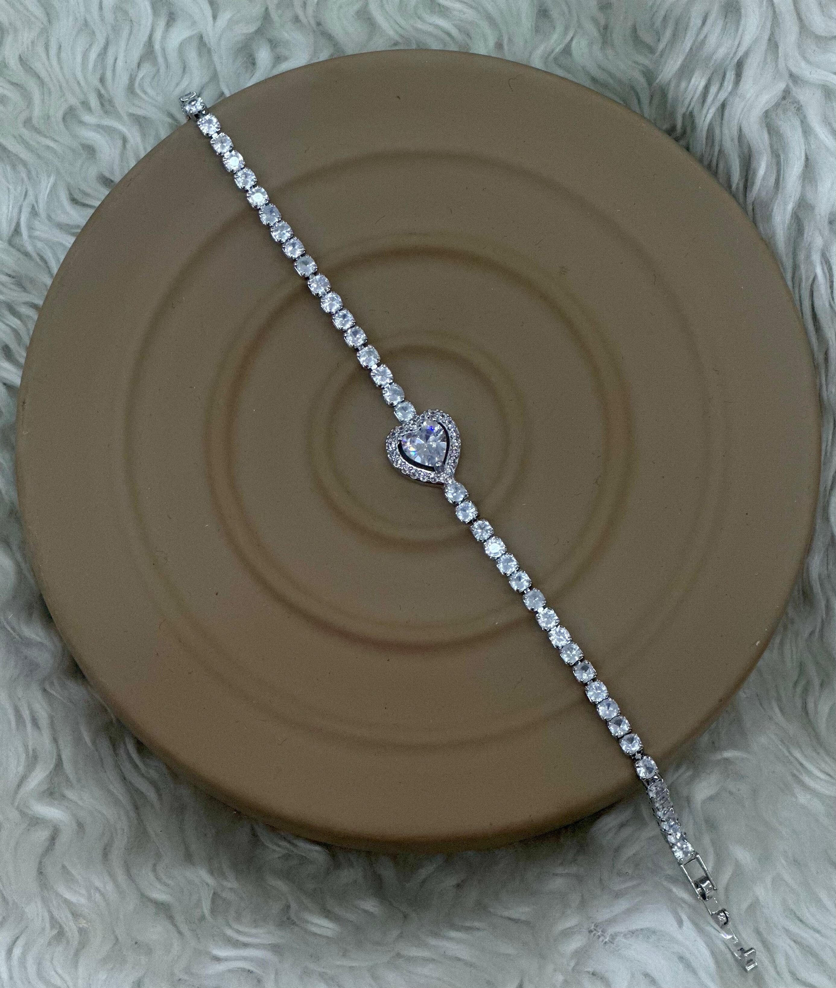 ✨ BEYAZ KALP Tenis Bilekliği ✨